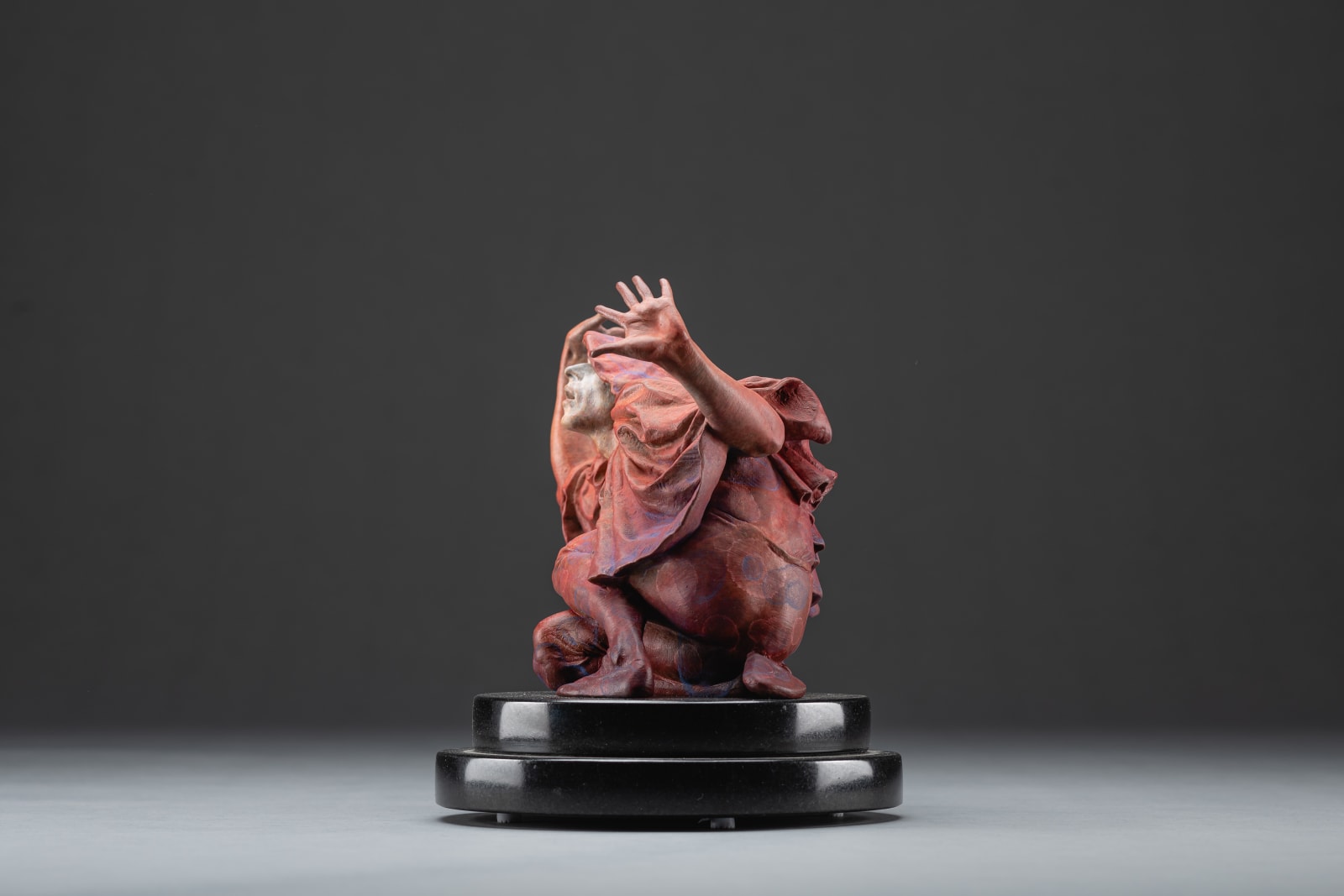 Richard MacDonald, Jacques, Atelier, Red, 2019