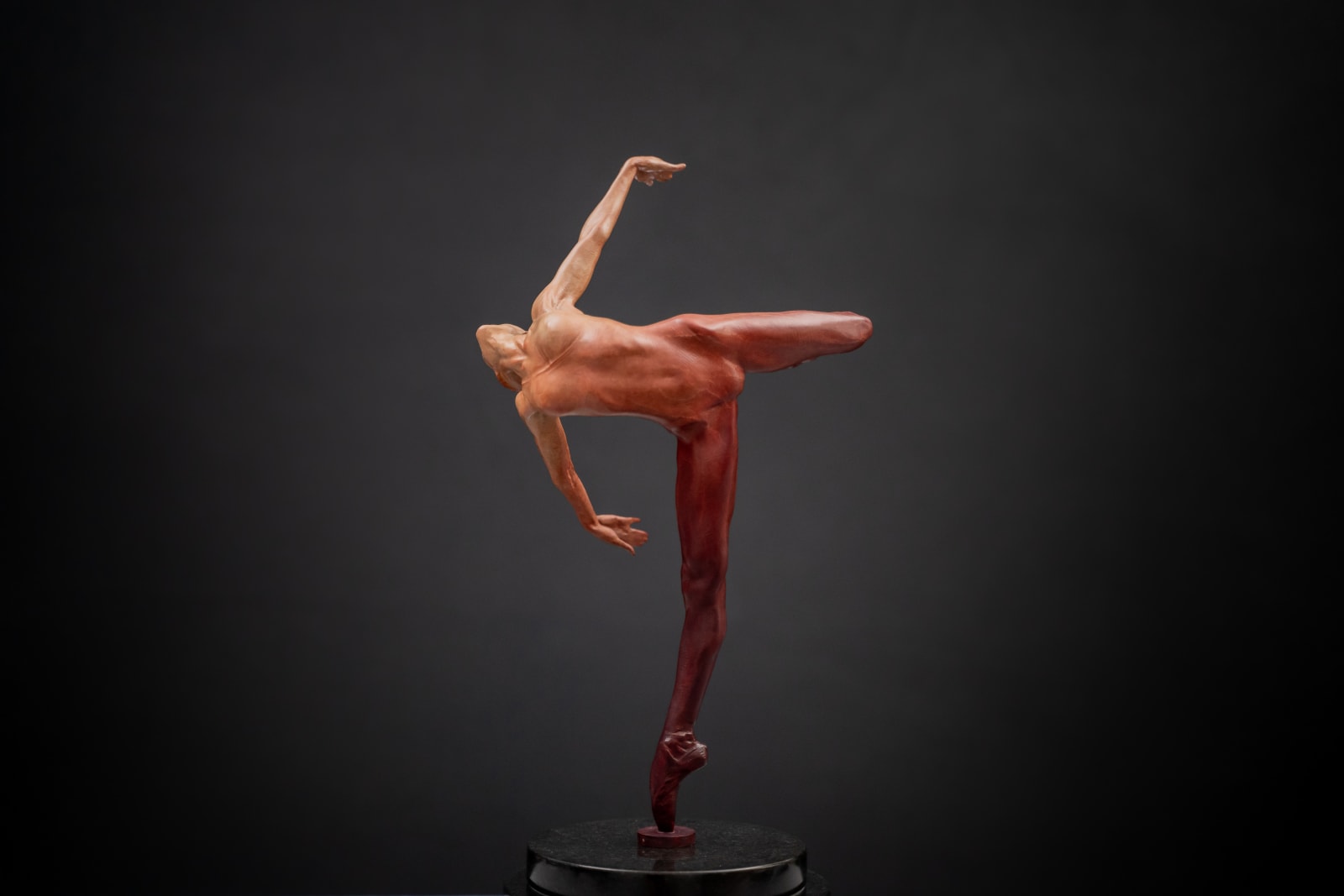 Richard MacDonald , Flight In Attitude, Atelier, Red, 2005