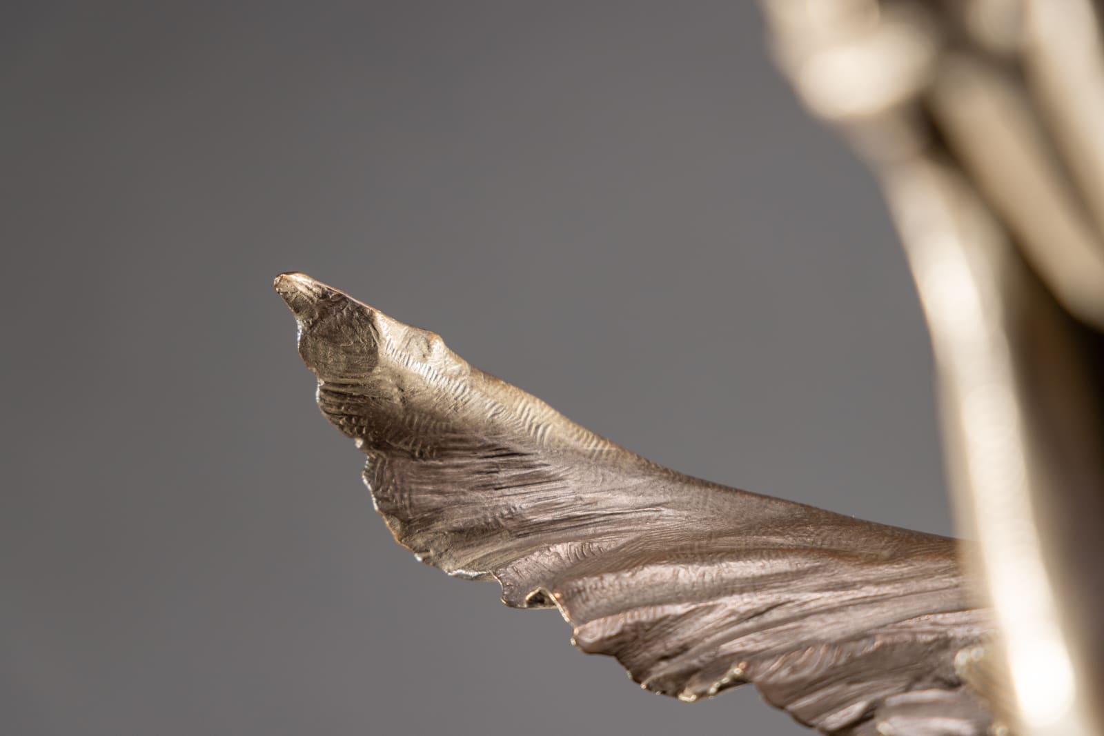 Richard MacDonald, Doves, Third Life, Platinum, 2010