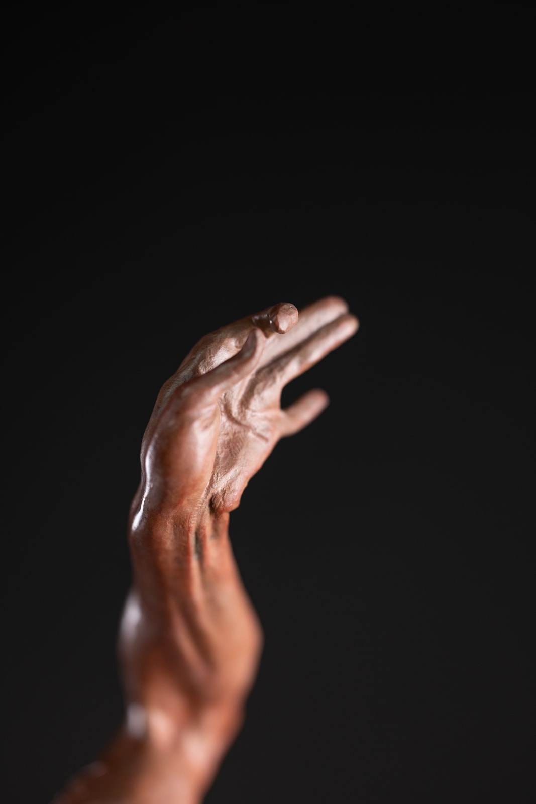 Richard MacDonald, Rain, Atelier Red, 2022