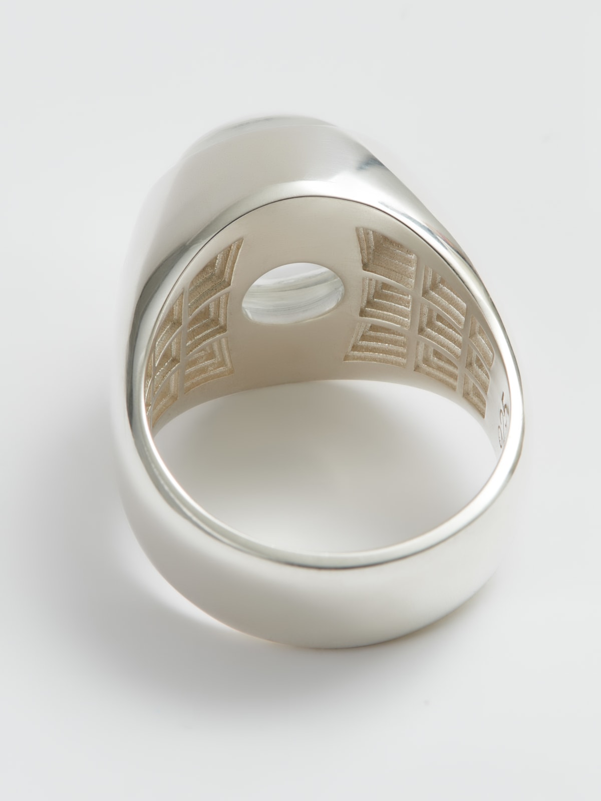 Kathryn Kelly, Domed Pantheon Ring
