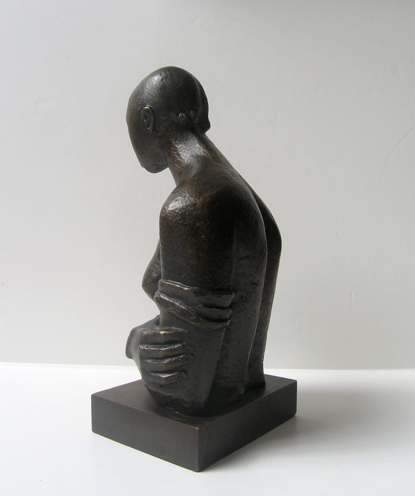 Elizabeth Catlett, Pensive, 1946