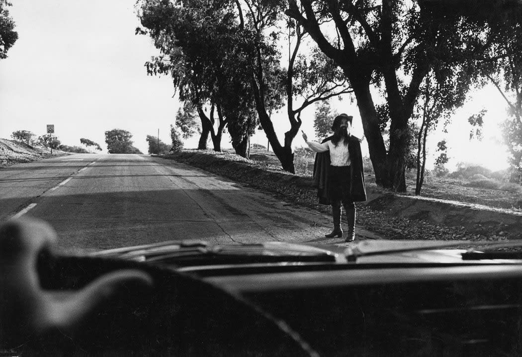 Eleanor Antin, … HERE ? FROM « THE KING OF SOLONA BEACH », 1974-75