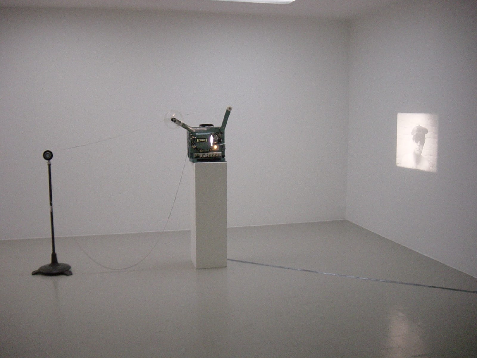 Marcel Broodthaers, Défense de fumer, 1969-70