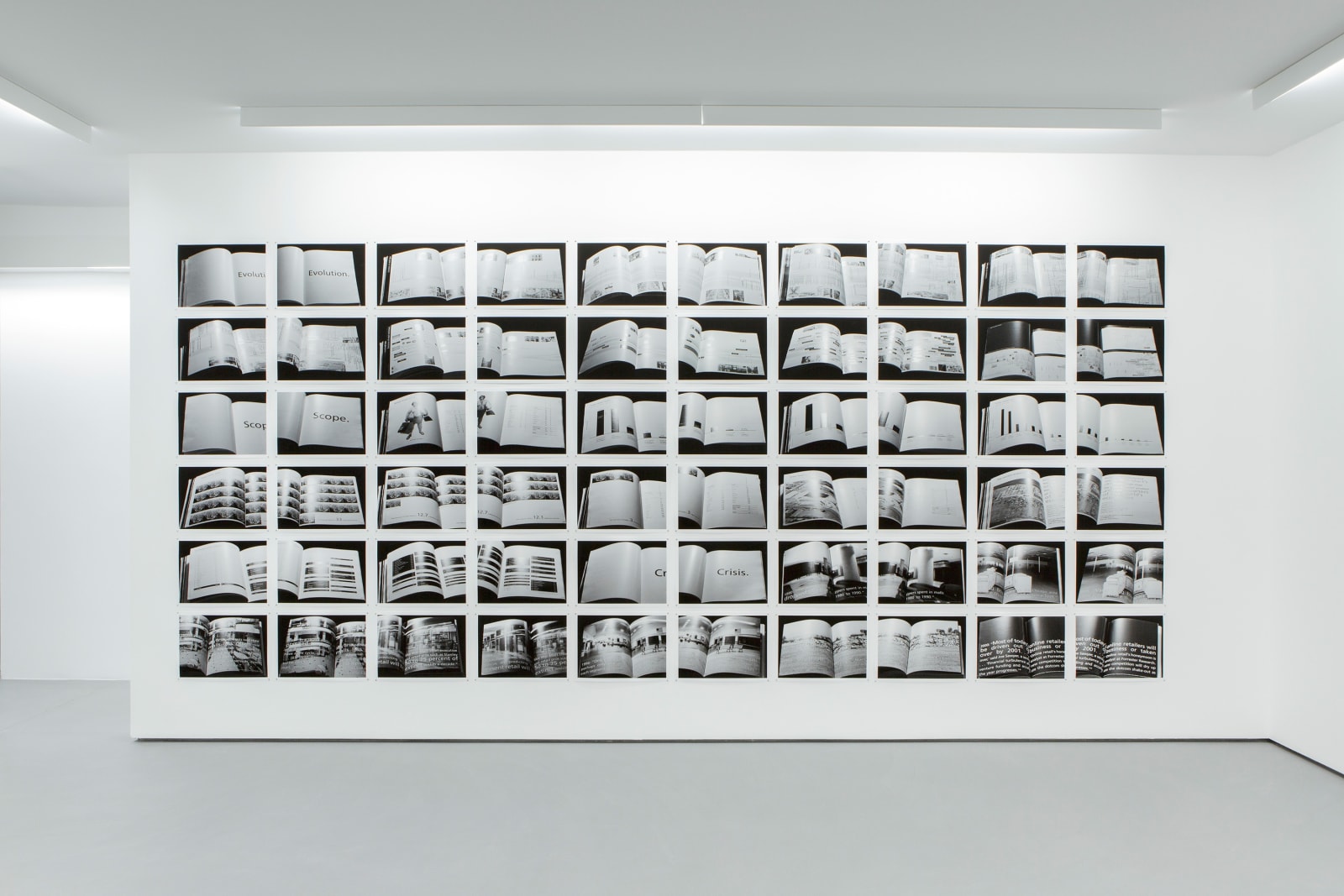 Suzanne-Lafont_FRAC-Pays-de-Loire_Claude-Closky_2021_exhibition