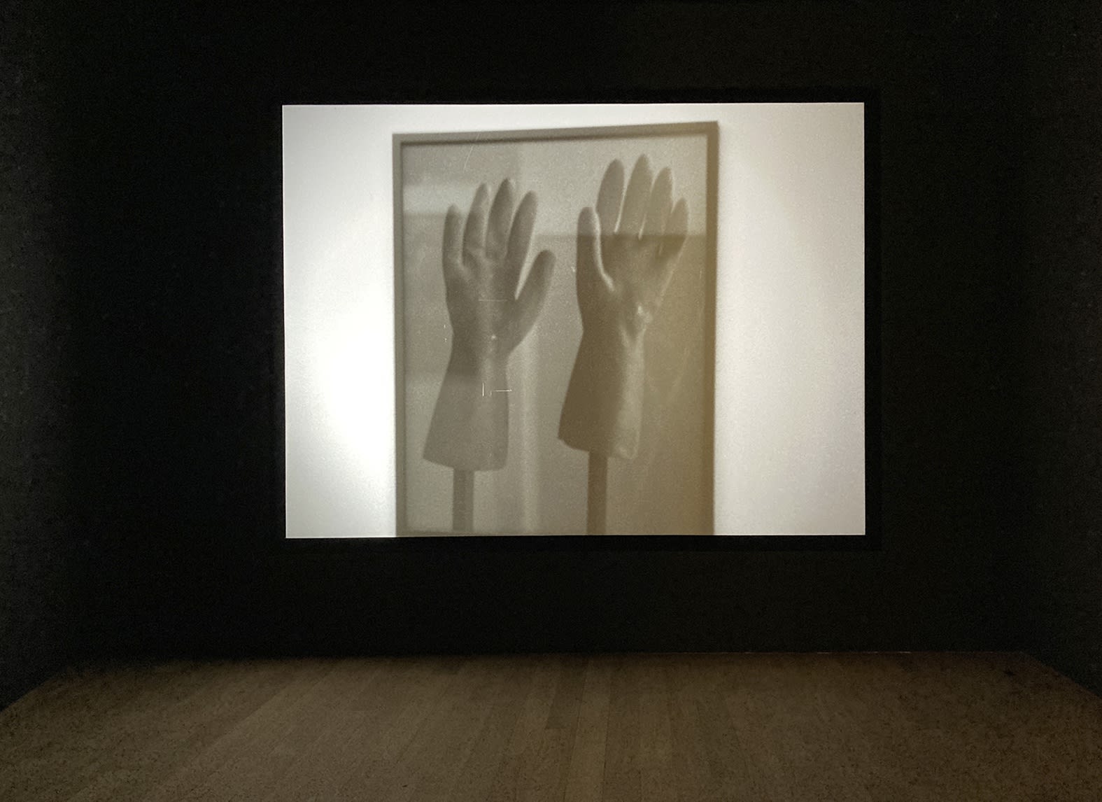 Jeff Weber, Untitled (Suzanne Lafont), 35 mm film n/b, 2021 ©Jeff Weber