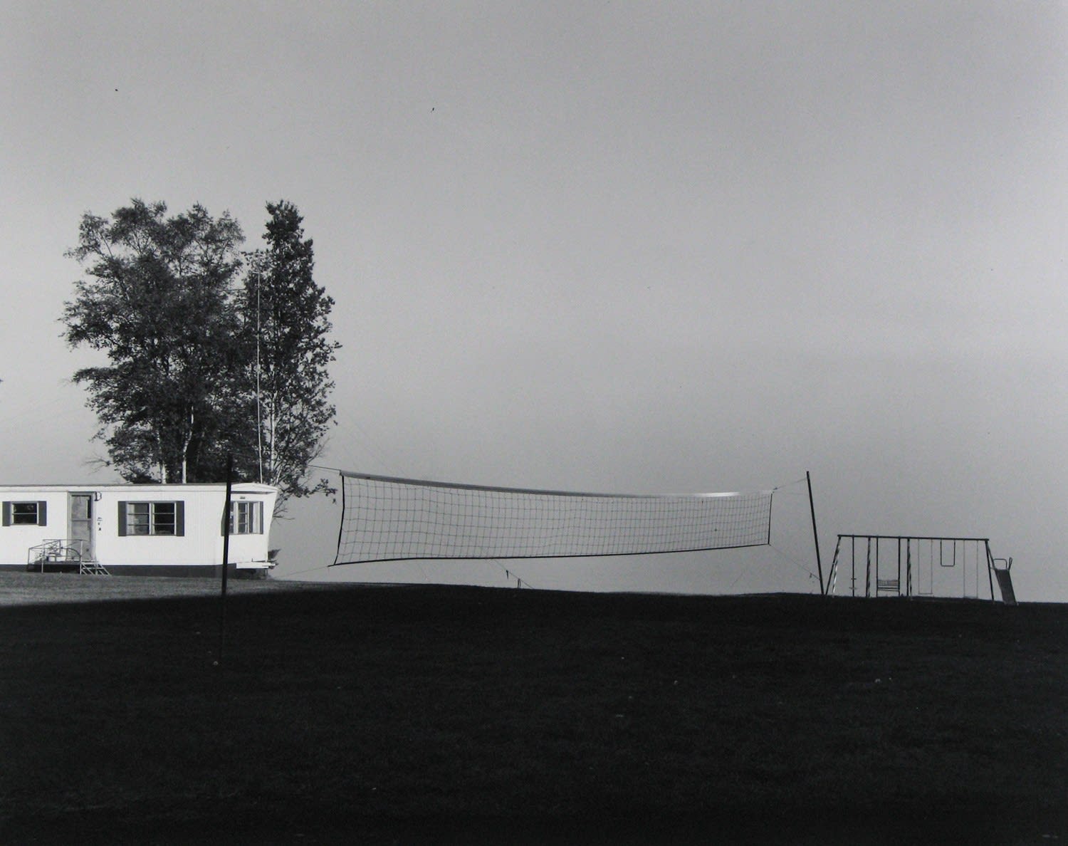 Frank Gohlke, Badminton net, fog on Lake Superior, near Grand Marais, Minnesota, 1977