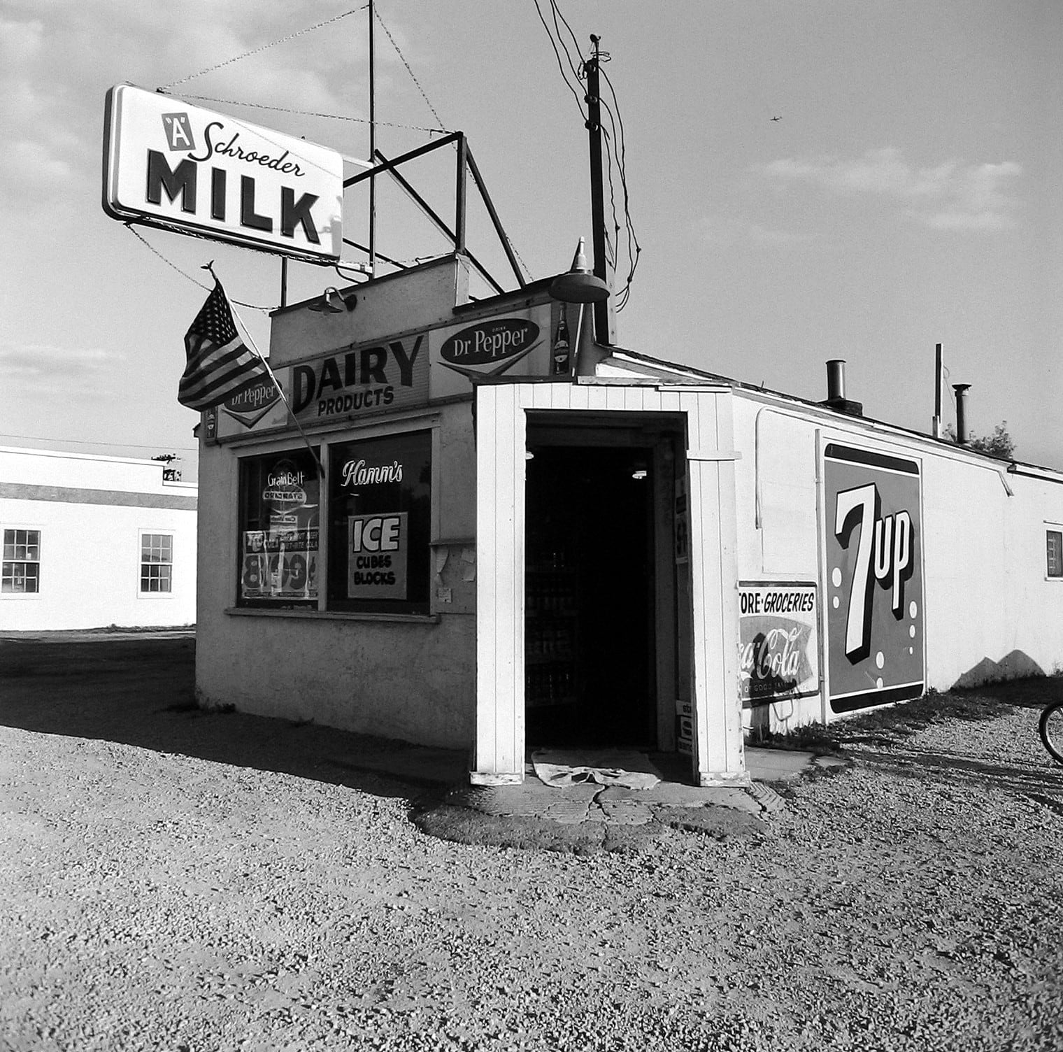 Frank Gohlke, Grocery Store - St. Paul, Minnesota, 1973