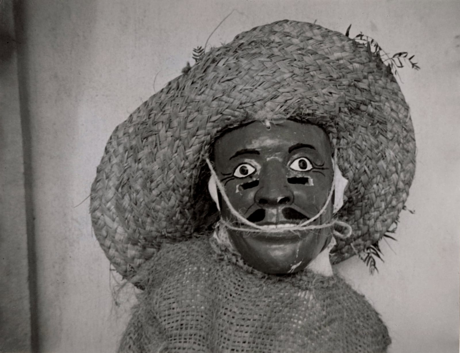 Manuel Álvarez Bravo, Danza Clacobolero, Estado de Guerrero , c. 1940