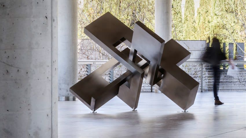 Arturo Berned, Head I, 2019