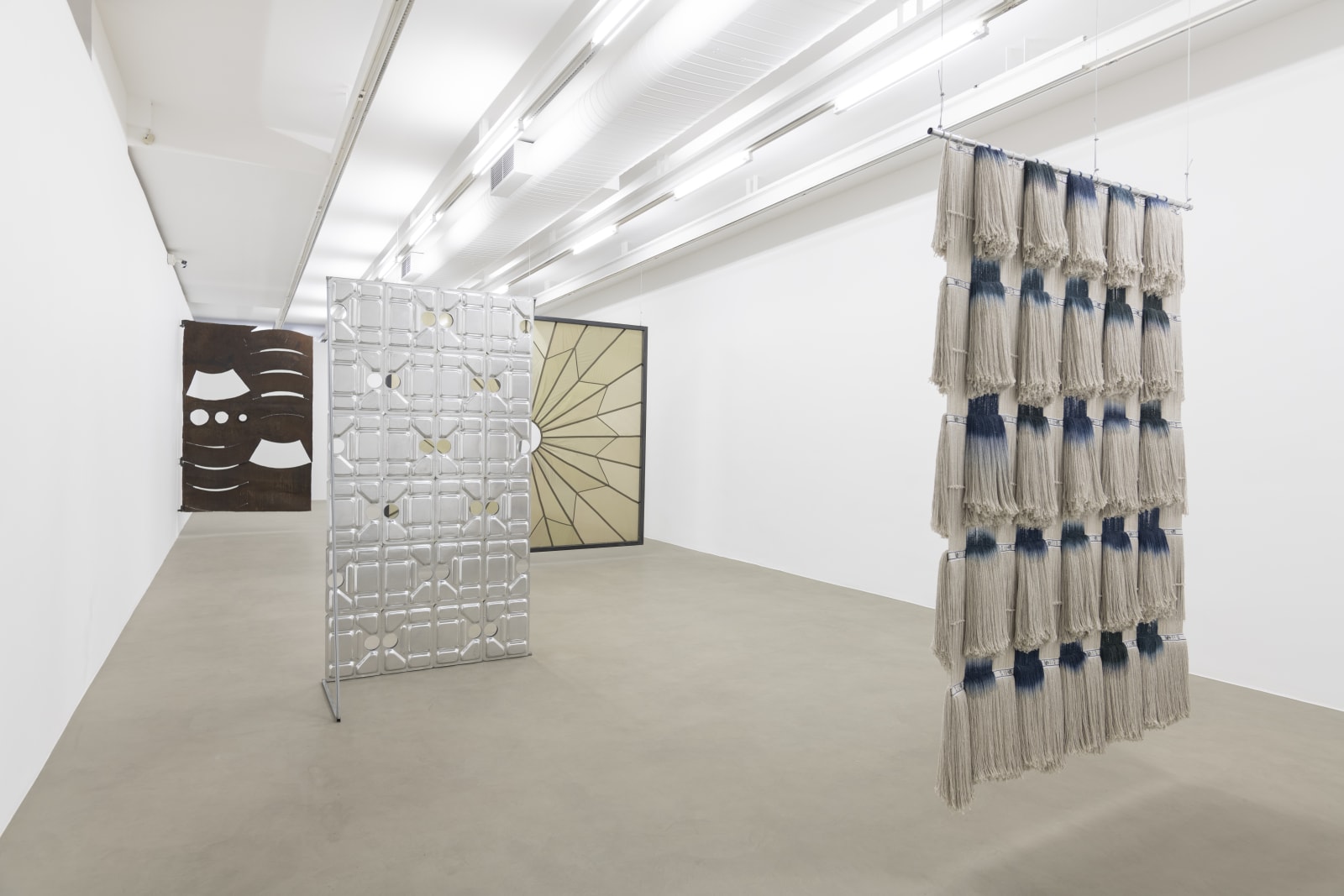 Vista de exposição, Portal, Galeria Luisa Strina, São Paulo, 2020 photo: Edouard Fraipont