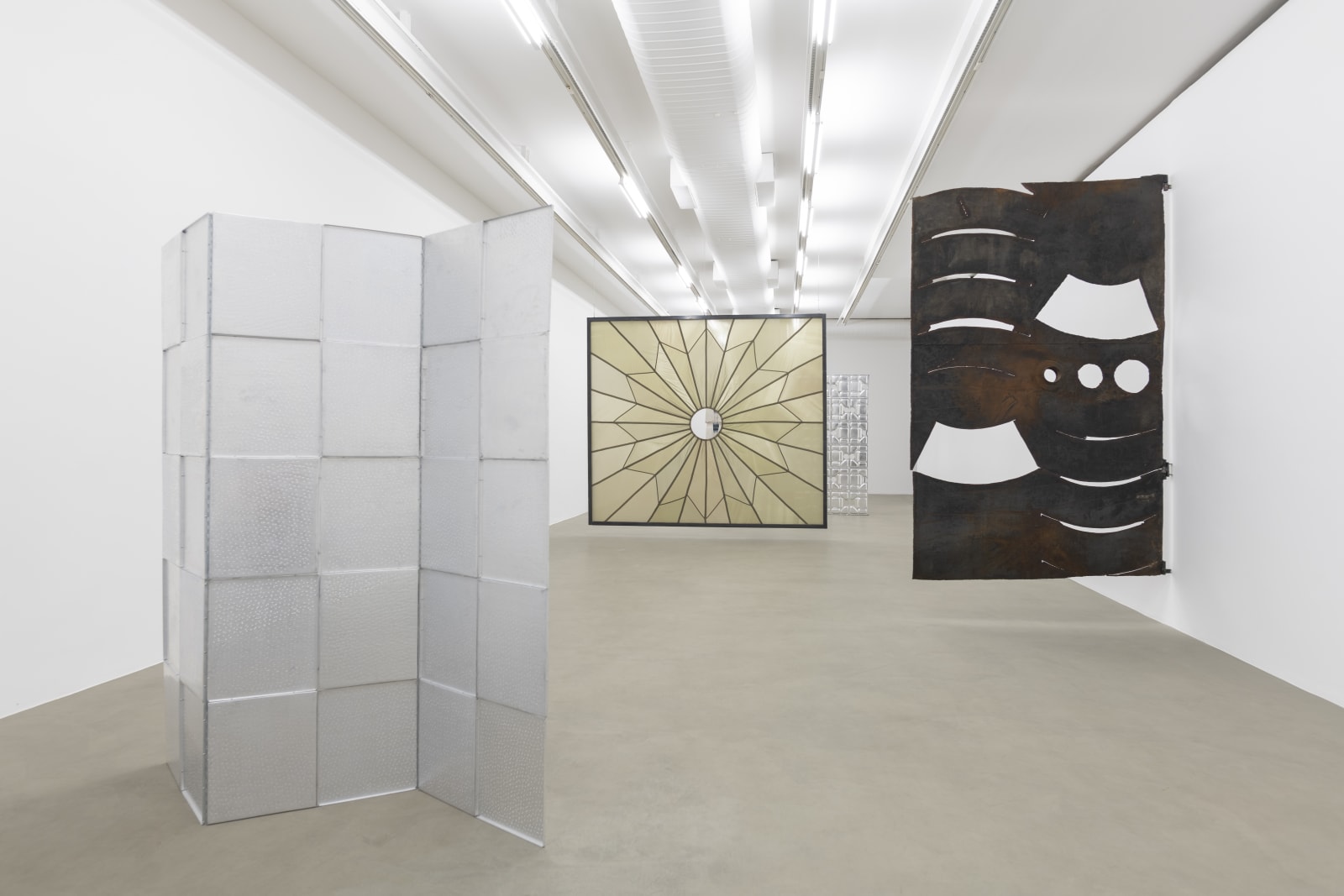 Vista de exposição, Portal, Galeria Luisa Strina, São Paulo, 2020 photo: Edouard Fraipont