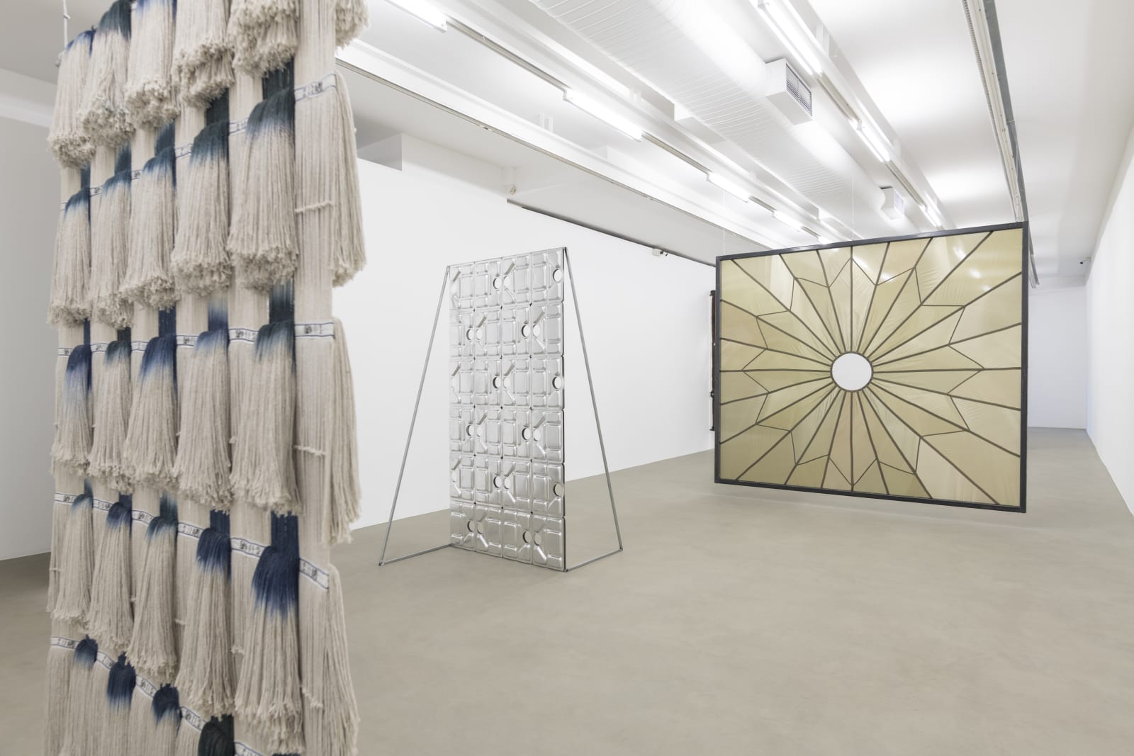 Vista de exposição, Portal, Galeria Luisa Strina, São Paulo, 2020 photo: Edouard Fraipont