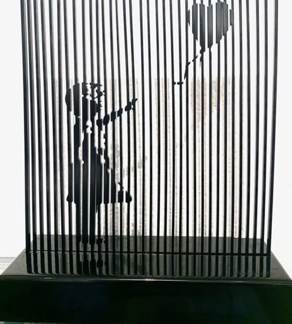Laurence Nolleau, acier peint, BANKSY, hauteur 35x12cm. CHF. 2500