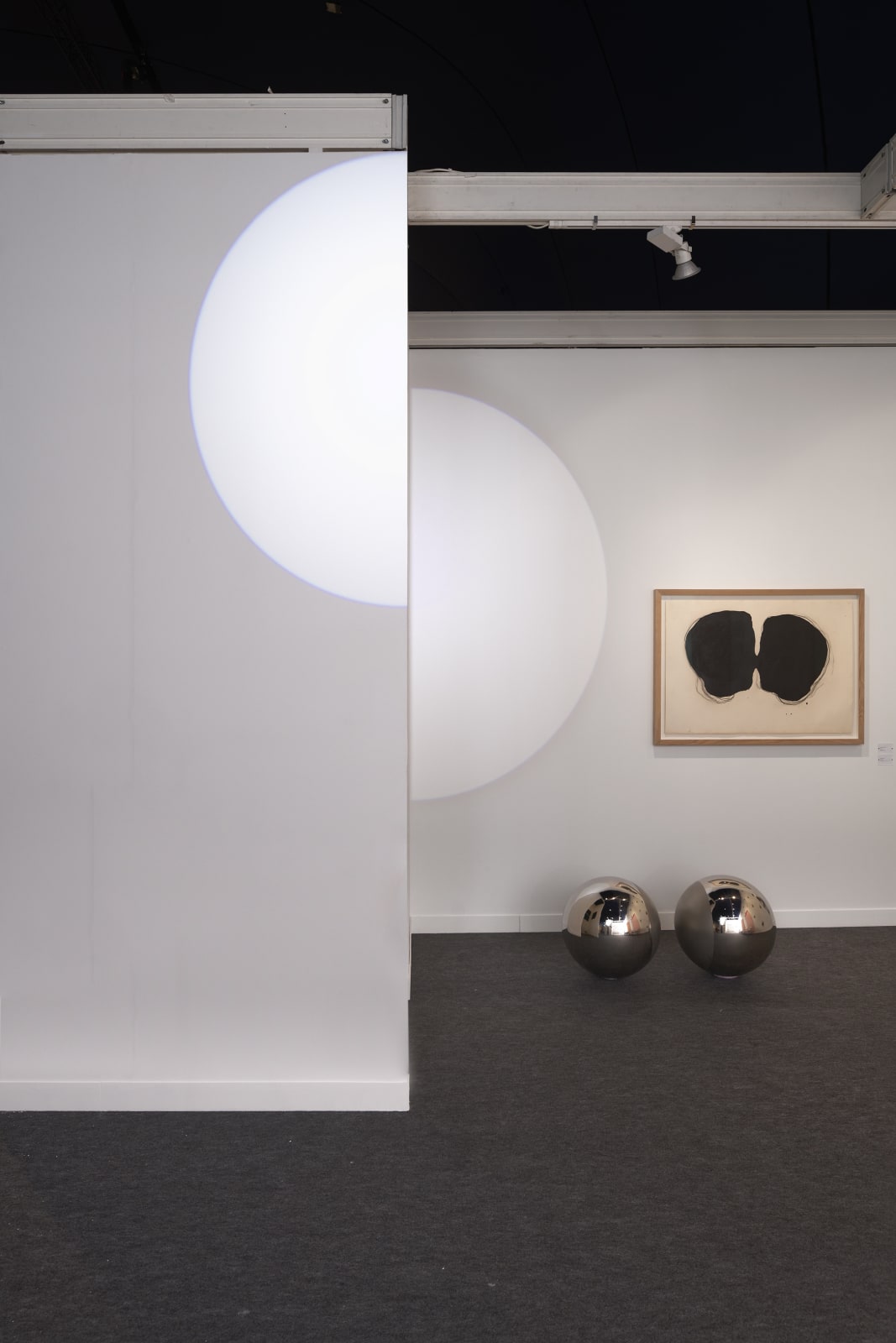 FIAC 2021 John M ARMLEDER, Cécile BART, Jean Charles BLAIS, Pier Paolo CALZOLARI, Jennifer DOUZENEL, Minjung KIM, François MORELLET, Pascal PINAUD, Vladimir SKODA, Xavier THEUNIS, Gérard TRAQUANDI, Michel VERJUX, Claude VIALLAT. © Aurélien Mole