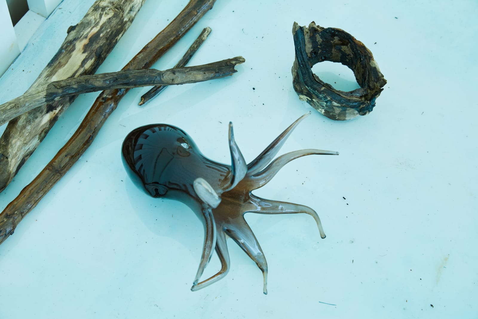 Across the River with Her, 2021, film installation, resin, glass, found objects. Courtesy of the artist and Kistefos Museum. Photo/...
