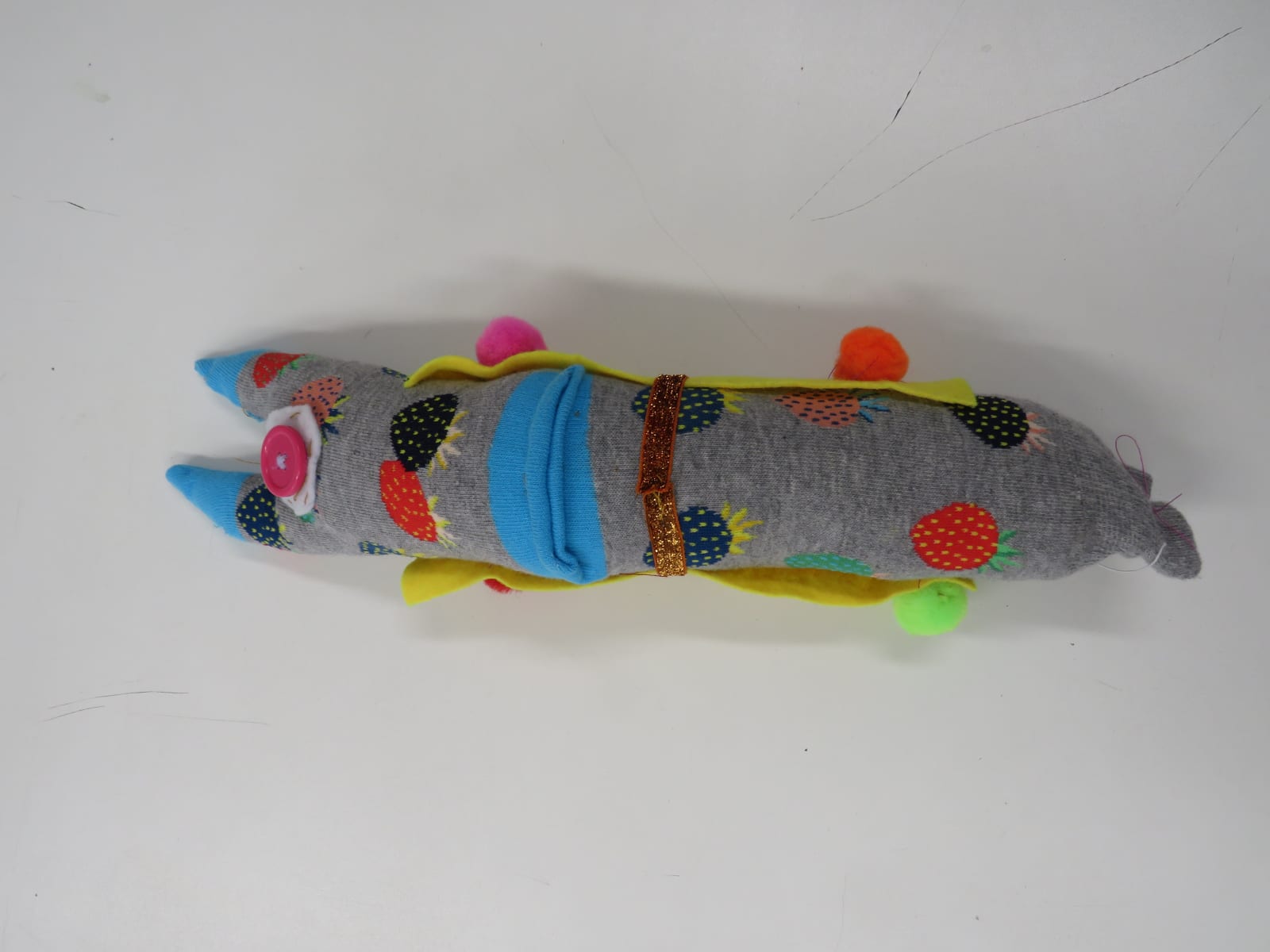 Thursday 28th July 10 am – 12 pm Make your own hand puppets Come create a character with fabric and decorations. We will be making hand puppets that you can later play with or use in a play!