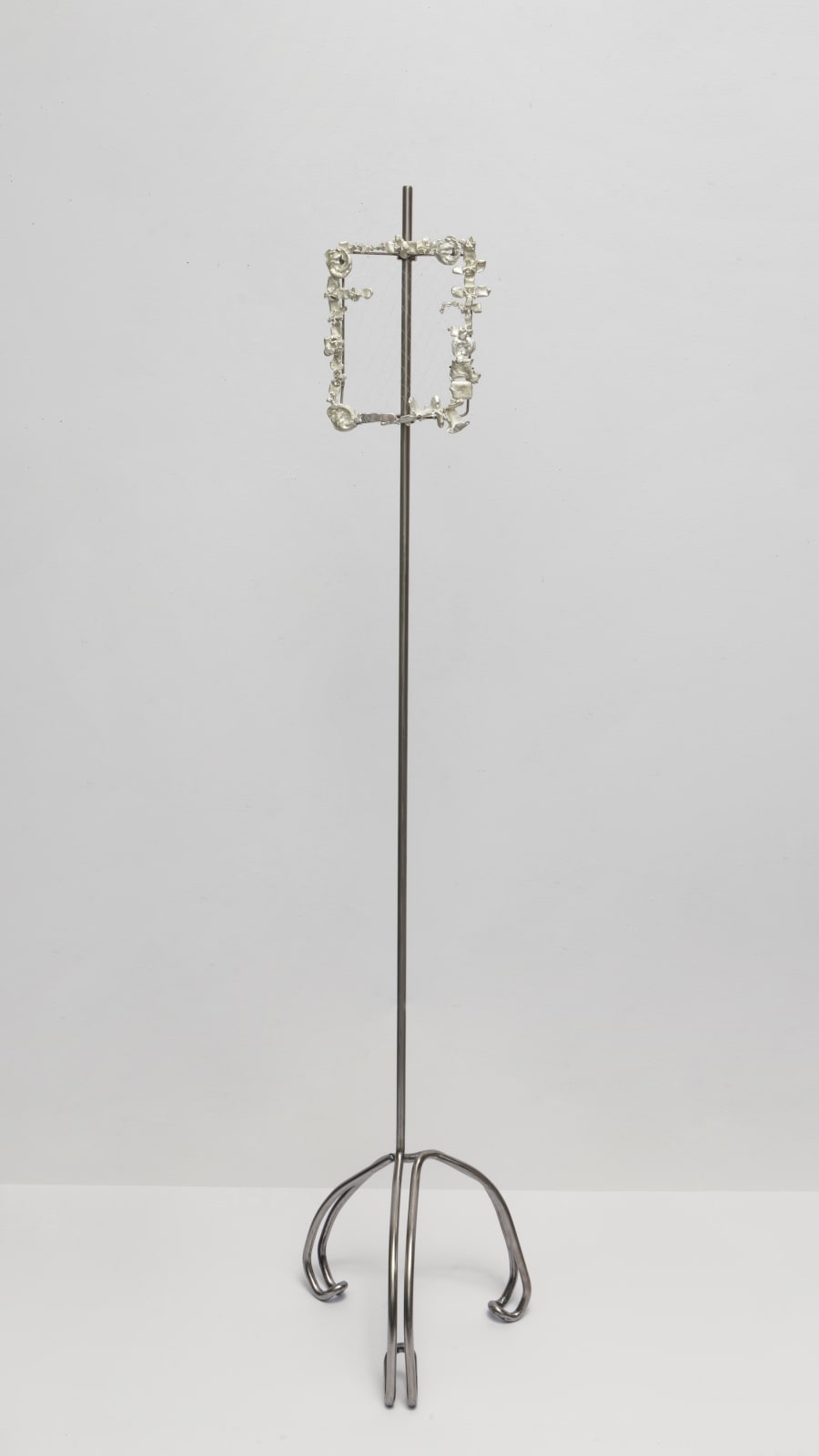 Emma Safir, Pole Screen II, 2024