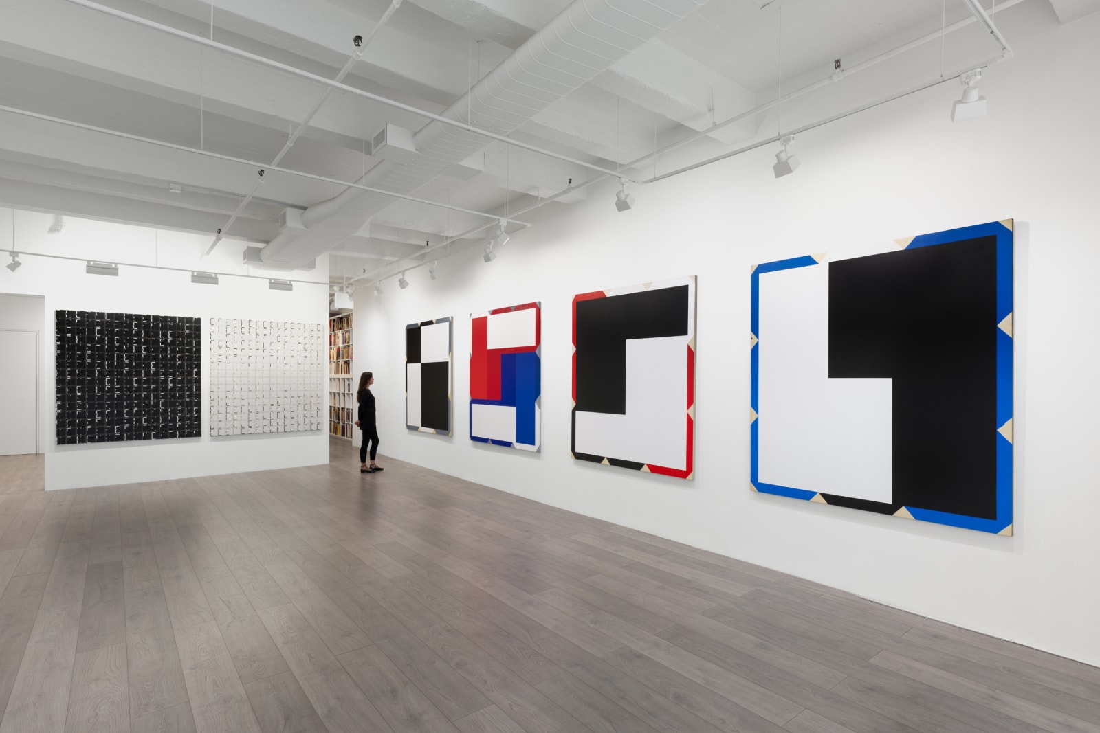 Installation view: Ralph Iwamoto: Octagonal Permutations