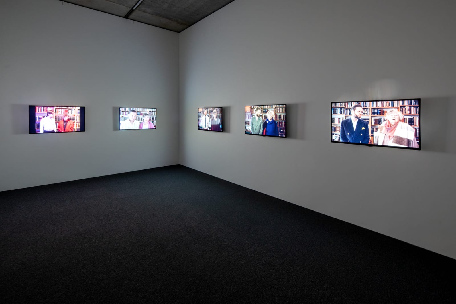 Ragnar Kjartansson: Time Changes Everything, De Pont Museum, Tilburg, Netherlands, 2022. Photos by Eddo Hartmann