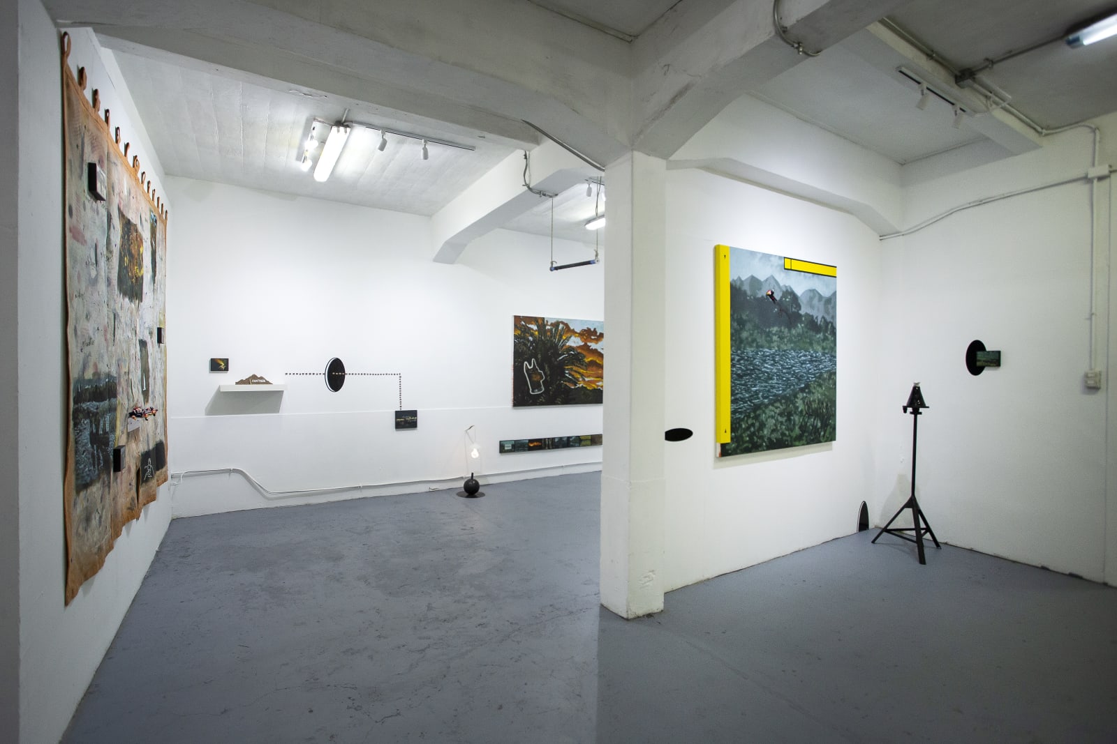 Installation view of the exhibition La Tierra Prometida by Coco González Lohse at Sala Leve. Santiago, Chile, September 2021.