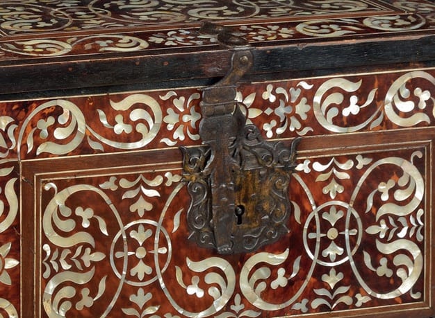 Enconchado Trunk, 17th century