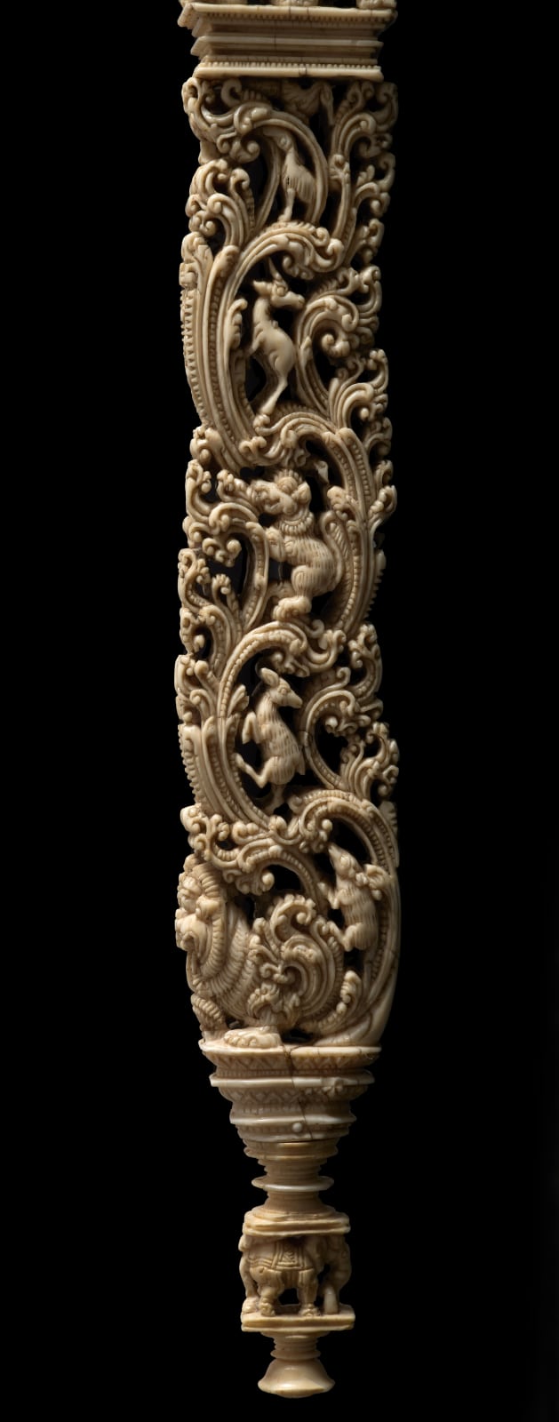 The “Pangolin Fan”, Ceylon (present-day Sri Lanka), Kōttē, c. 1540-1551