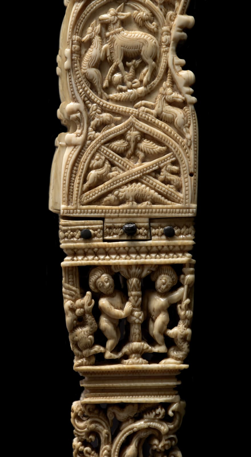 The “Pangolin Fan”, Ceylon (present-day Sri Lanka), Kōttē, c. 1540-1551