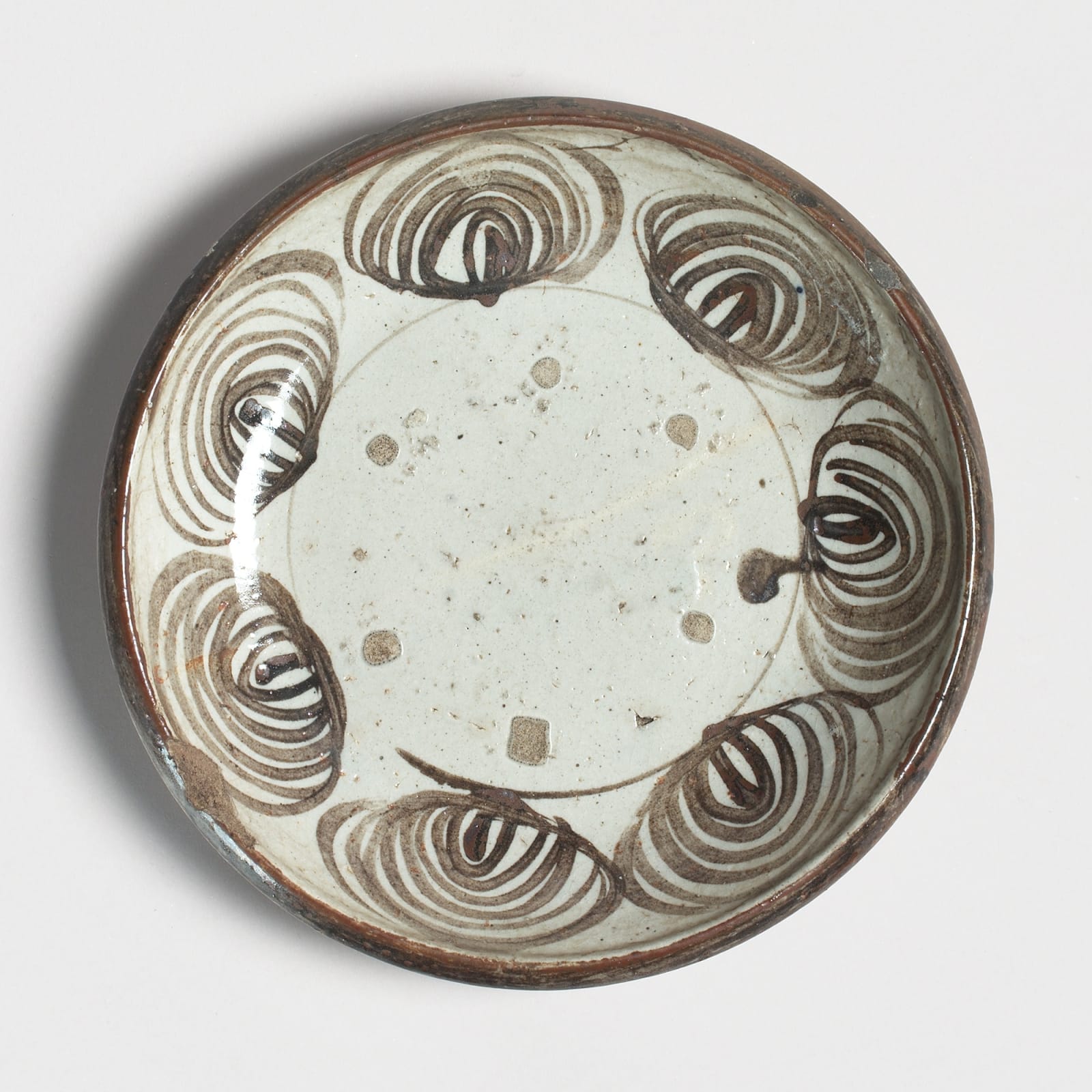 Keramik, #001211 Ishizara - Steinteller vom Typ uma-no-me-zara - Pferdeaugenteller., 2. Hälfte Edo-Zeit (1615-1868)