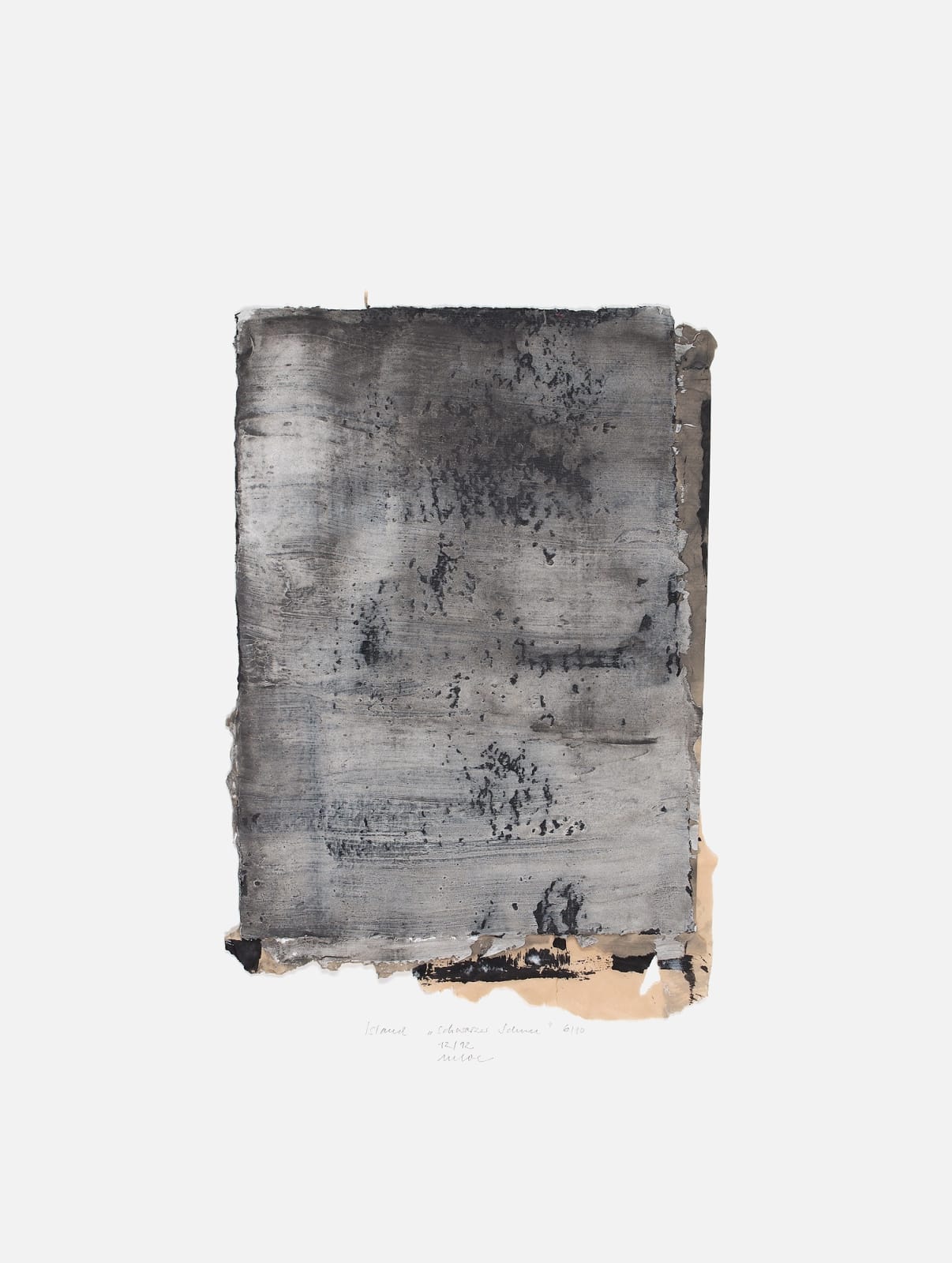 Matthias Loebermann, #020415  Island „schwarzer Schnee“ 6/10, 2012