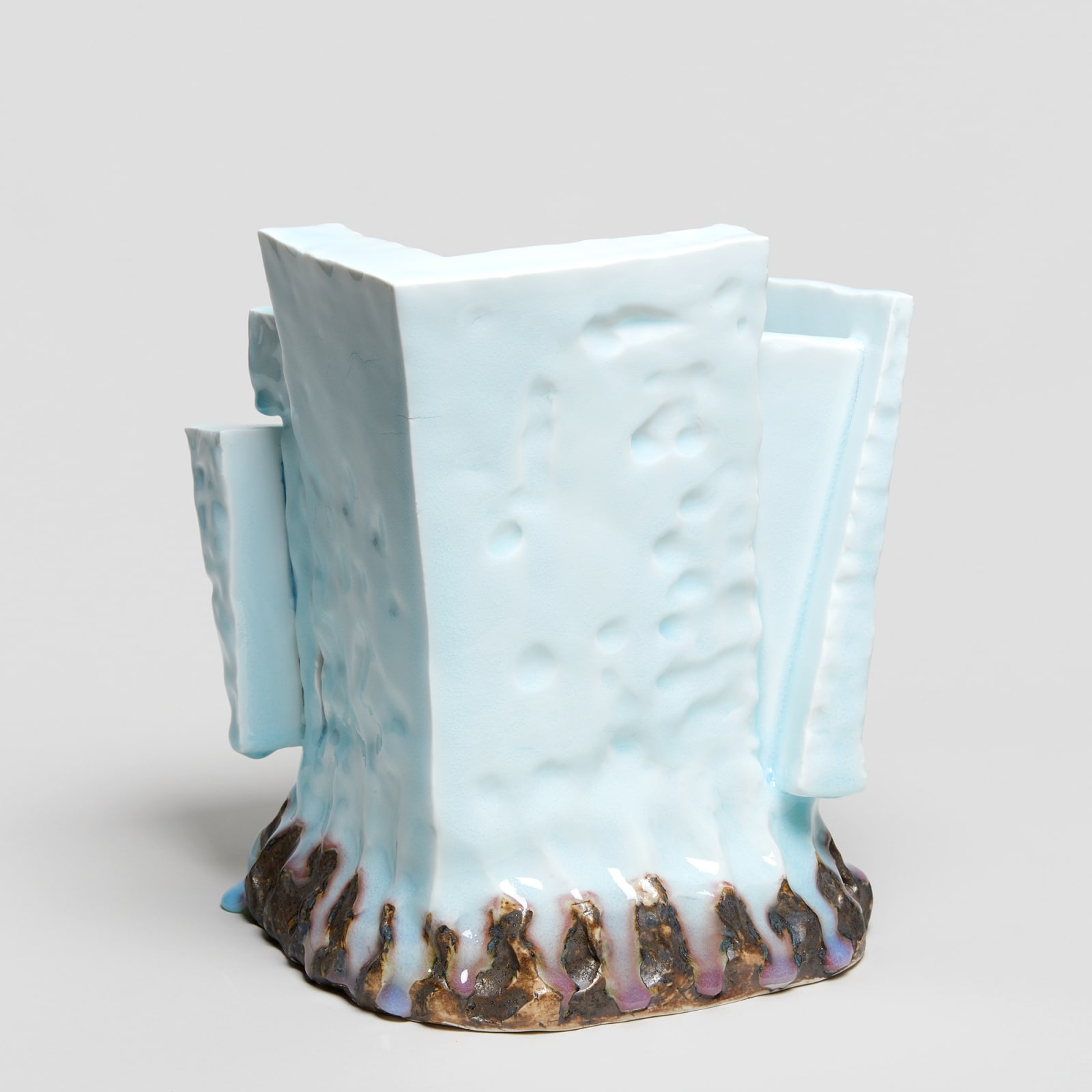 Masamichi Yoshikawa, #021926  Kayho (Luxuriant pottery palace), 2019