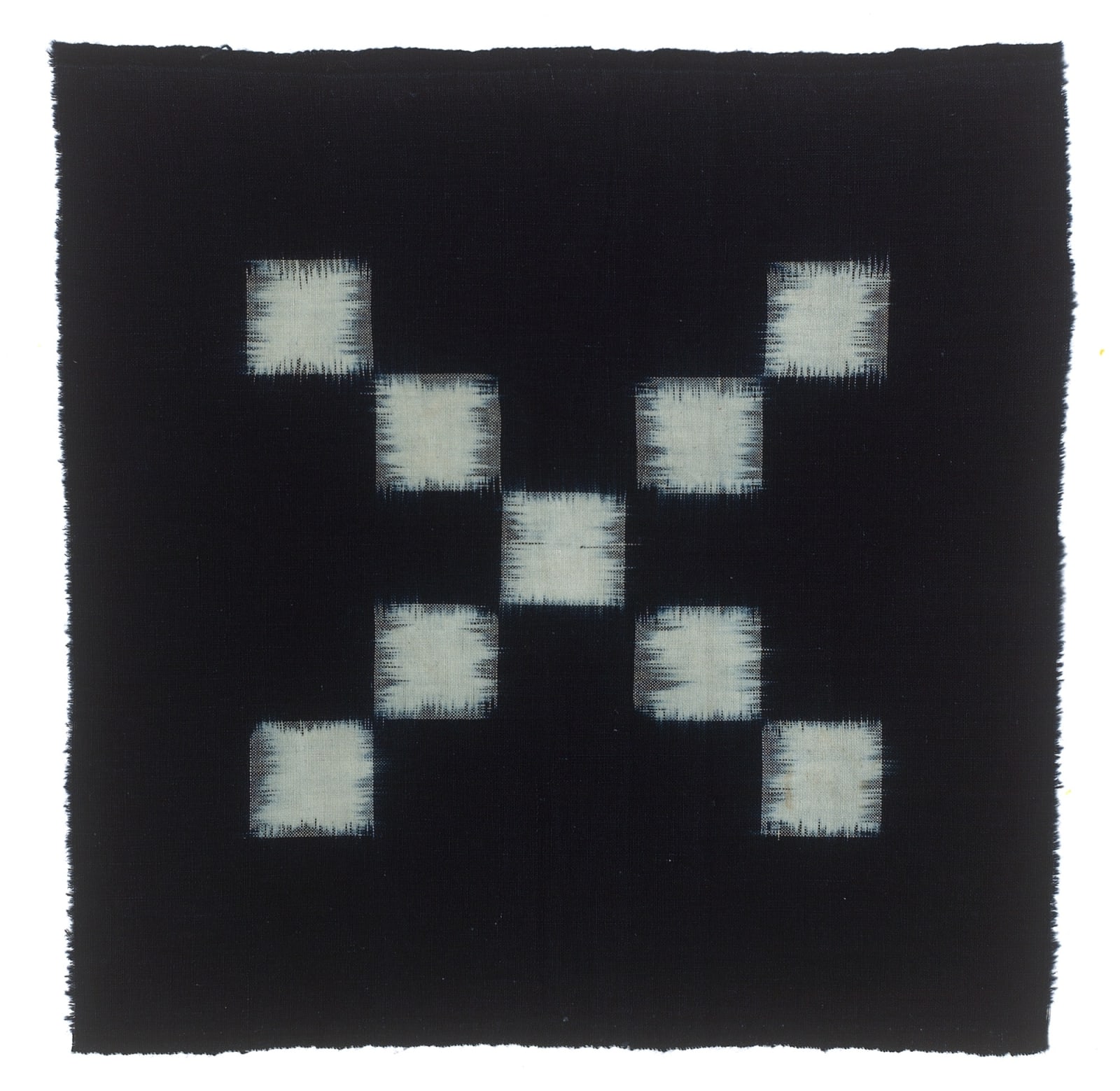 Textilien, #004150  Kasuri, Diagonales Schachbrettmuster aus neun weissen Quadraten