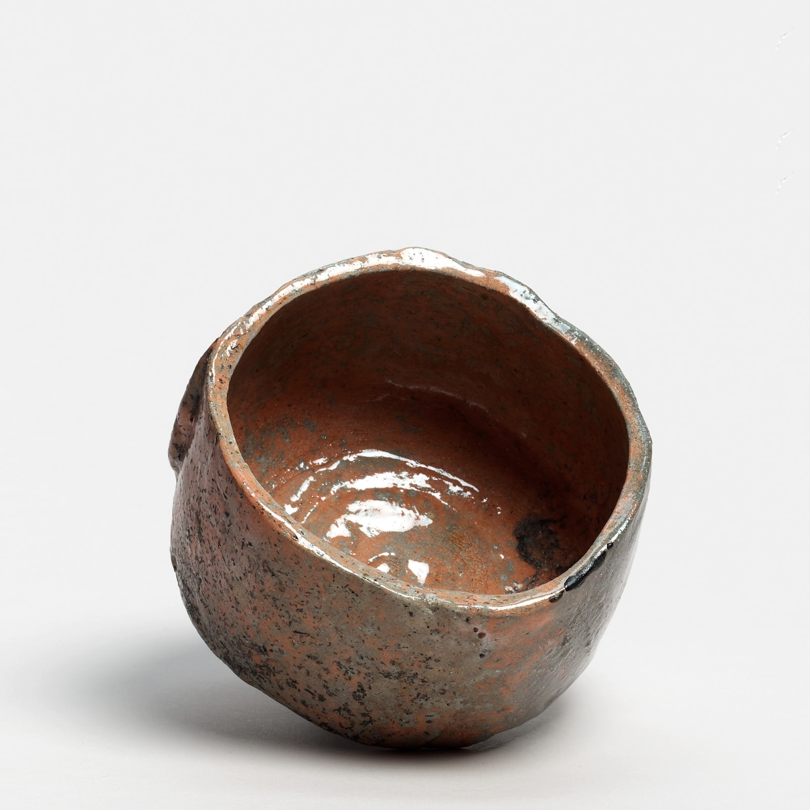 Kei Tanimoto, #020163  Bemalte rote Raku Teeschale (iga aka-raku tetsue chawan), Iga-Typ, 2013