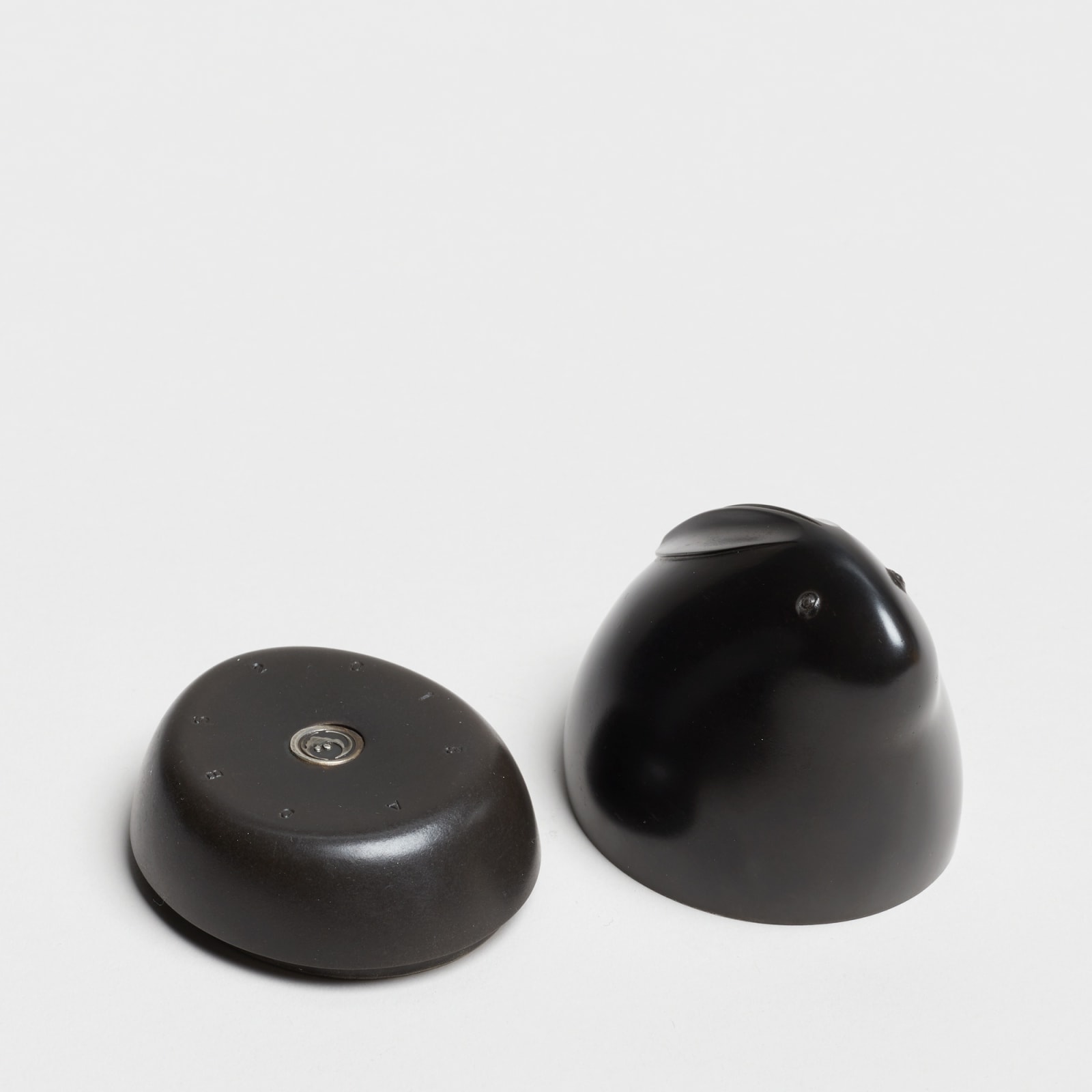 Andreas Caderas, #022116  Hase - Dose mit Silber, 2016