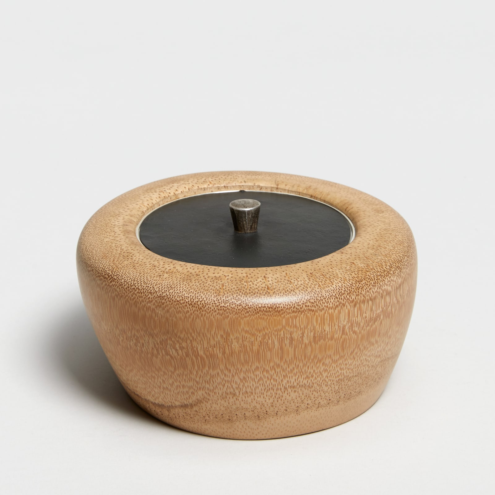 Andreas Caderas, #023130  Dose aus Bambus, 2025