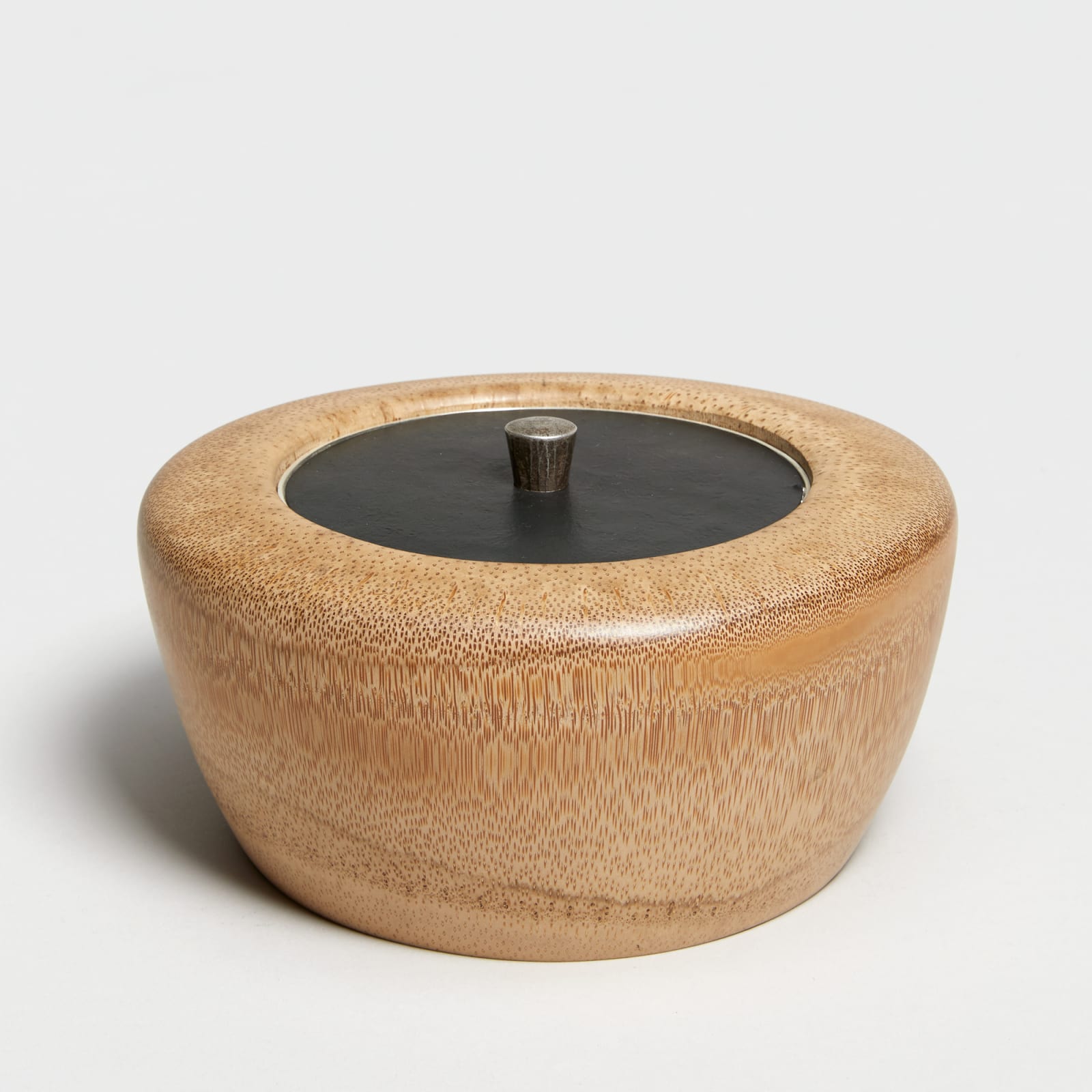 Andreas Caderas, #023130  Dose aus Bambus, 2025