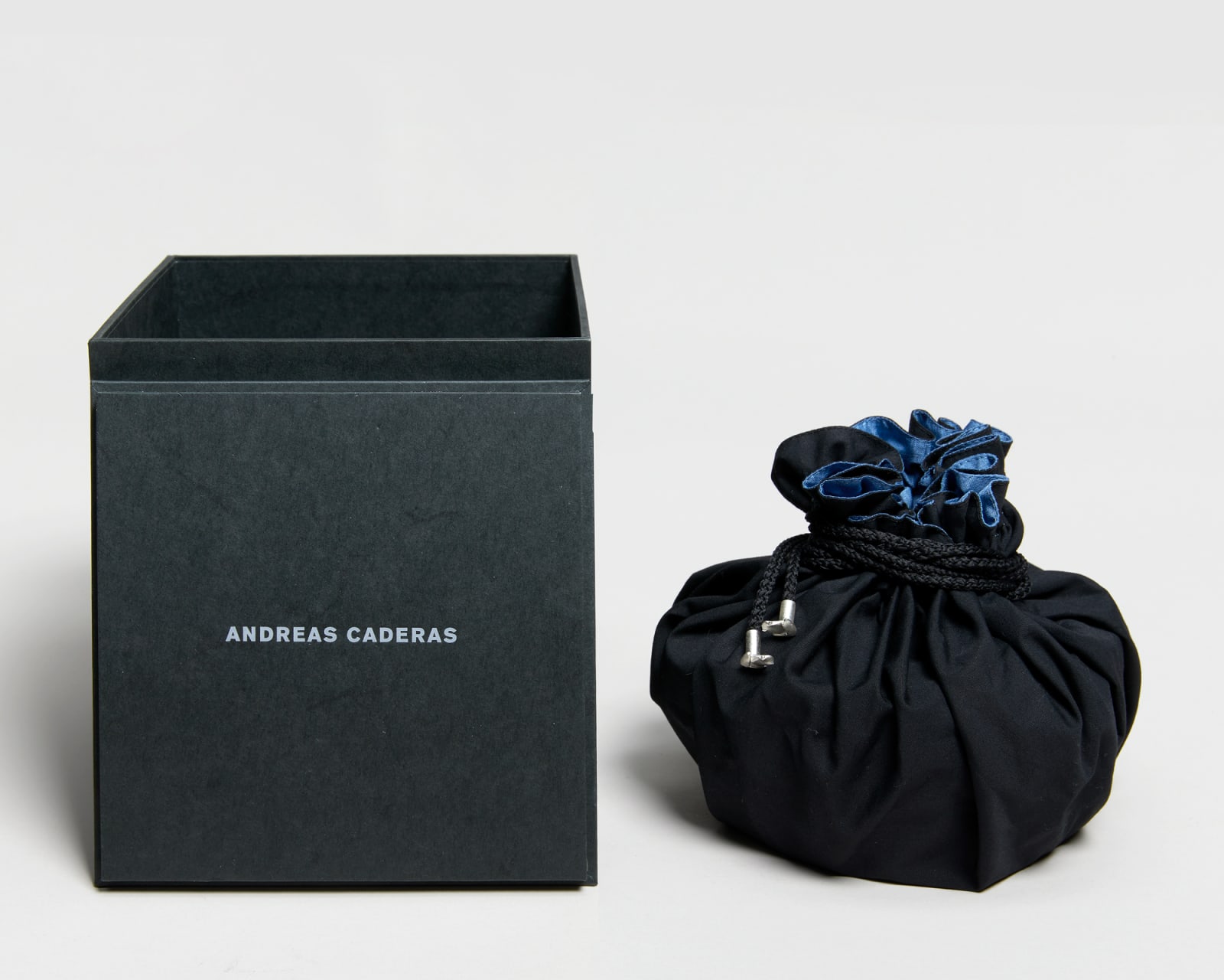 Andreas Caderas, #023130  Dose aus Bambus, 2025