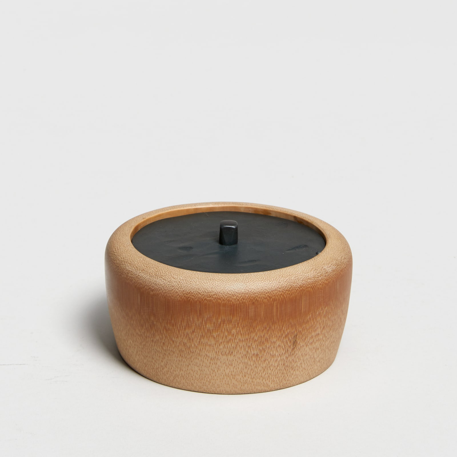 Andreas Caderas, #023131  Dose aus Bambus, 2025