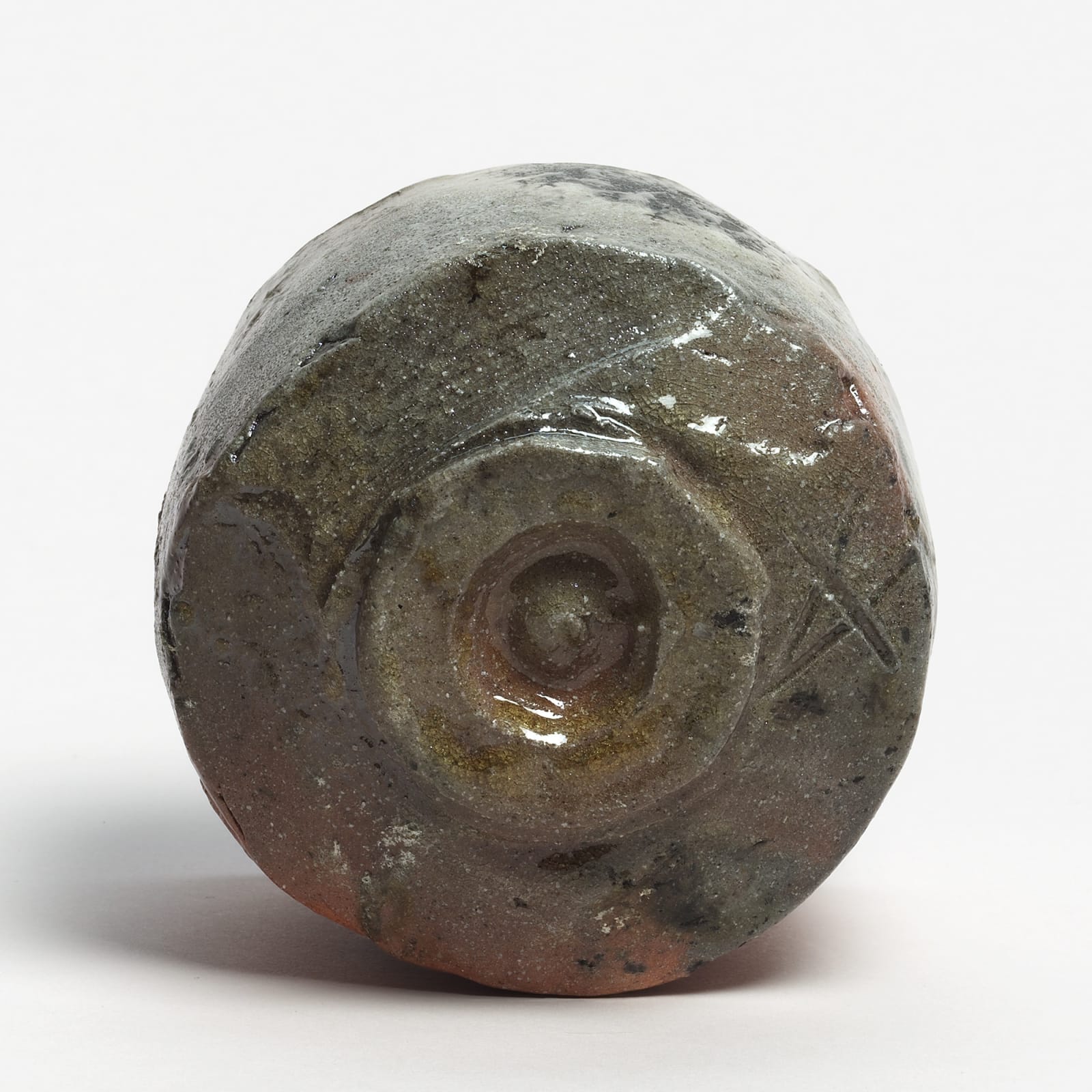 Kei Tanimoto, #020164  Bemalte rote Raku Teeschale (iga aka-raku tetsue chawan), Iga-Typ, 2013