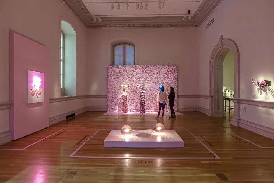 Installation photography of New Glass Now, Renwick Gallery of the Smithsonian American Art Museum, 2021, Courtesy of Smithsonian American Art Museum; Photo by Albert Ting.