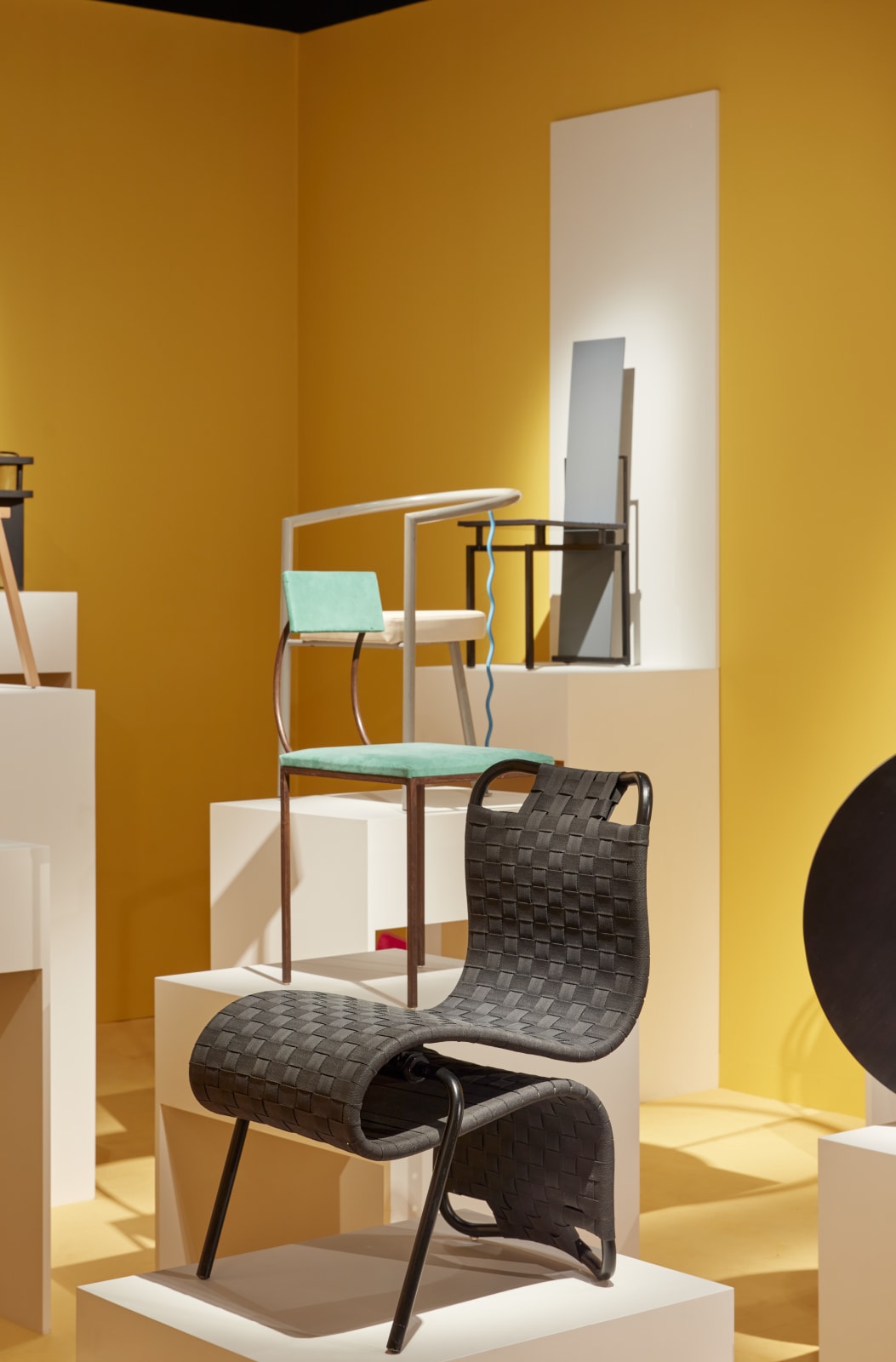 Design Miami / Basel 2023 - Booth G10 © Studio Shapiro