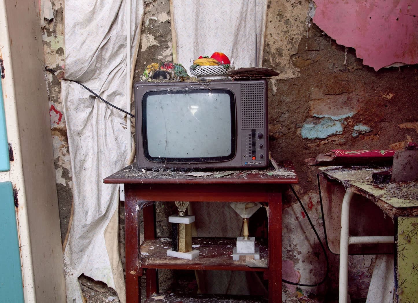 Elaine Byrne, Suppose that was the thing then everyone did it, 2013