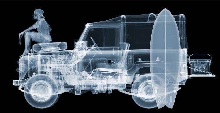 Nick Veasey, Land Rover - After Surf, 2022