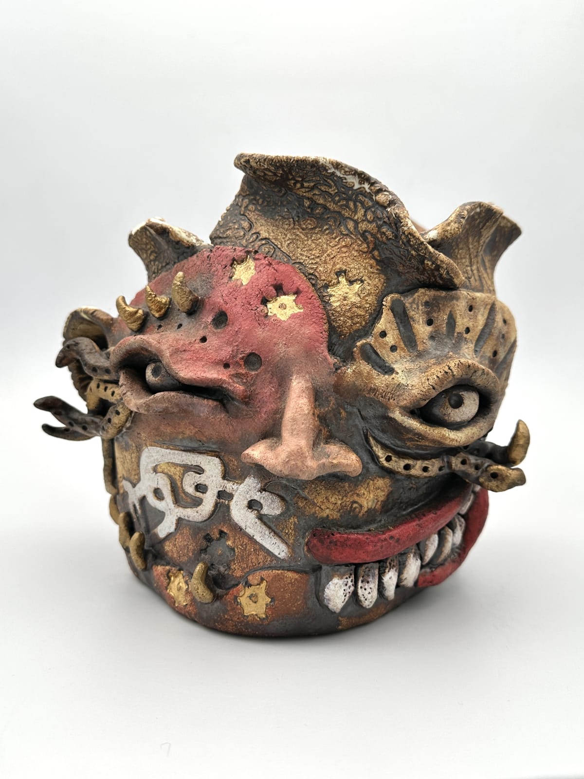 Connie Roldan, La Gorgona Incatenata, 2024