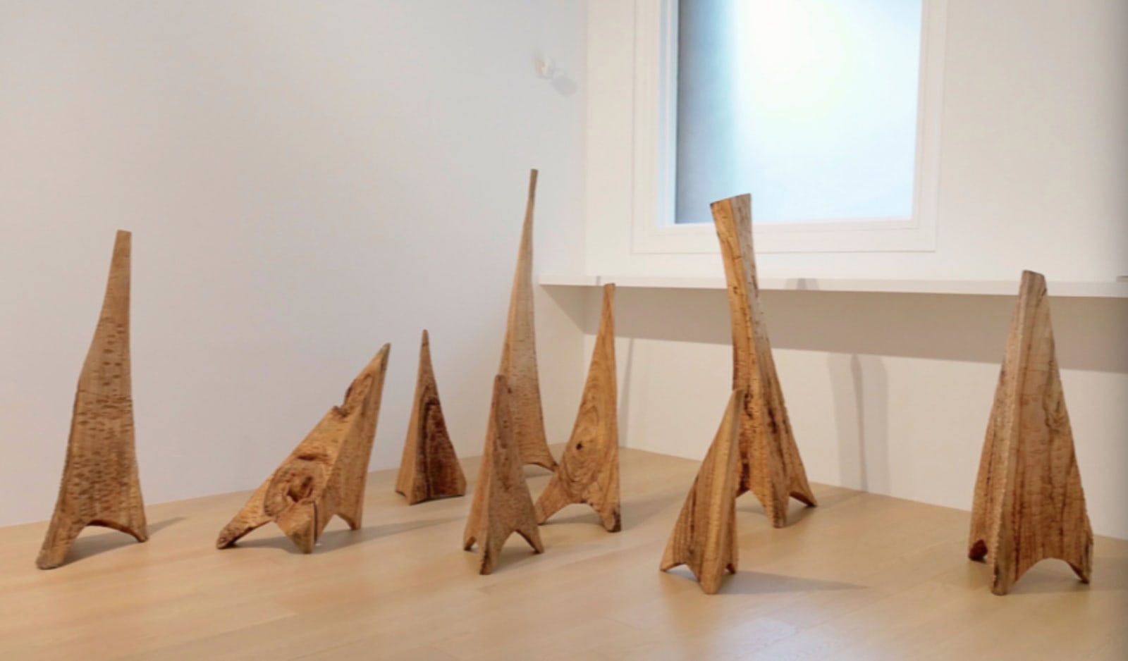 Shiau Jon Jen, Imbalanced Equilibrium Series No. 9, Camphor Wood, 400 x 300 x 146 cm, 2019