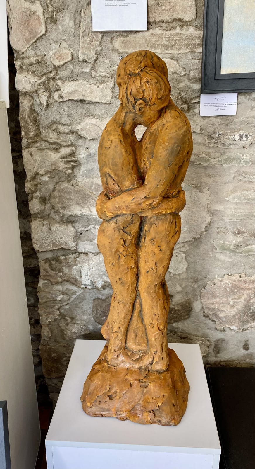 Hugging couple sculpture