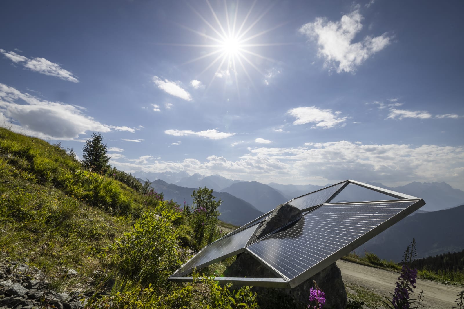 Haroon Mirza and Helga Dórórthea Fannon at Verbier 3-D Foundation (2023) | Photo: Melody Sky