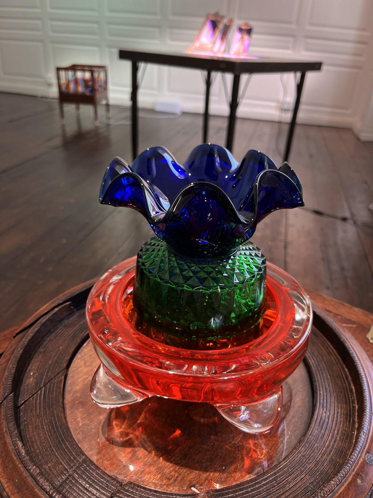 Alan Phelan, Krayn microscope man with pineapple