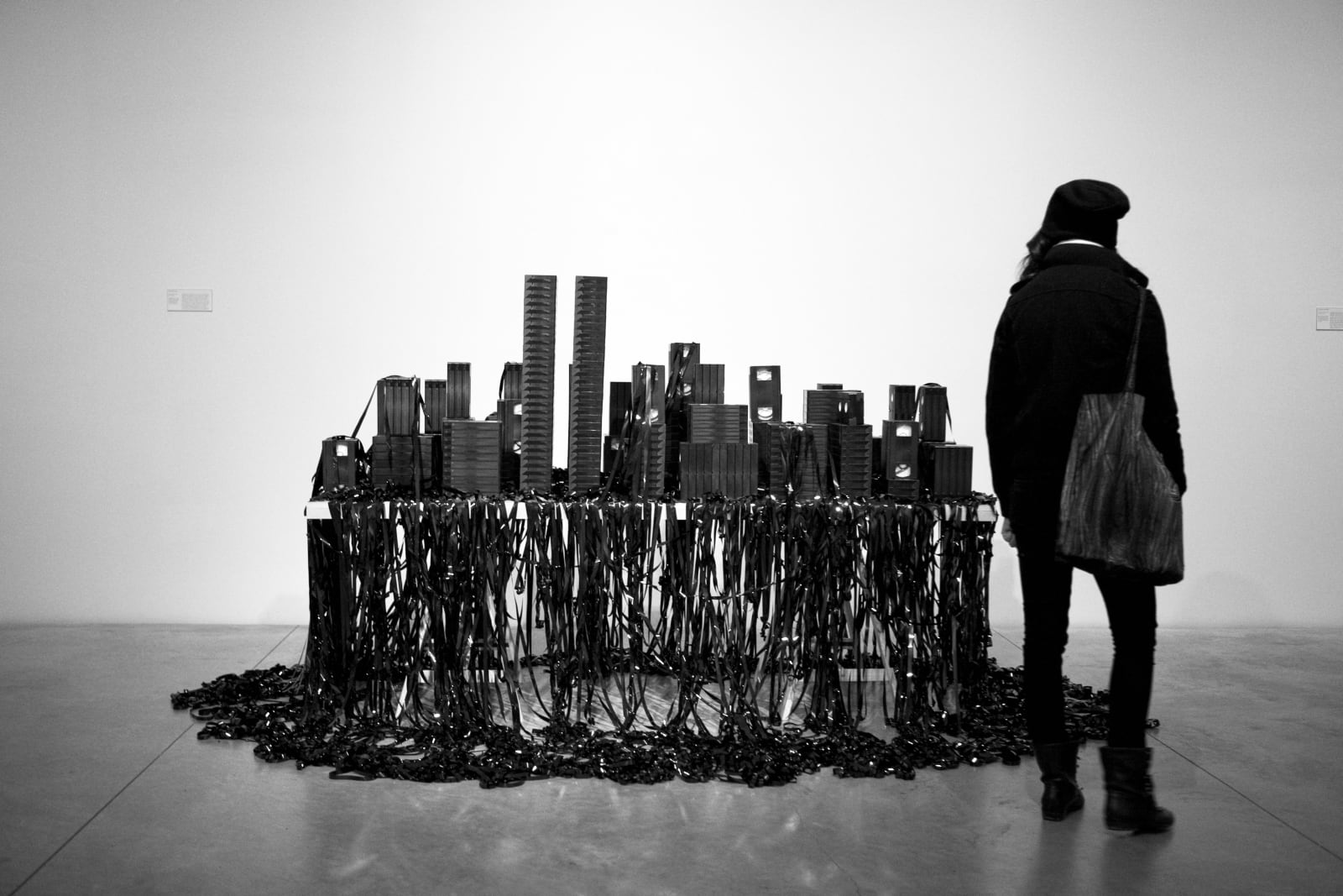 Mounir Fatmi, Save Manhattan 02, 2005