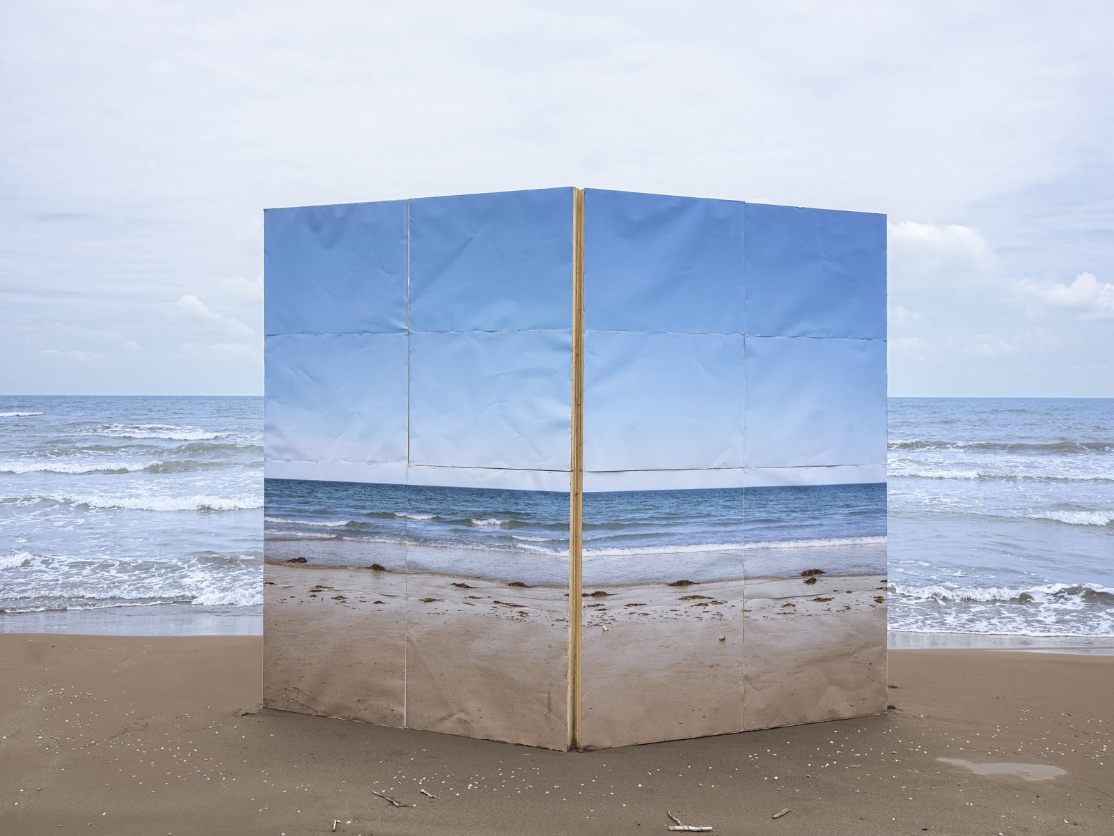 Gohar Dashti, Land/s, 2019
